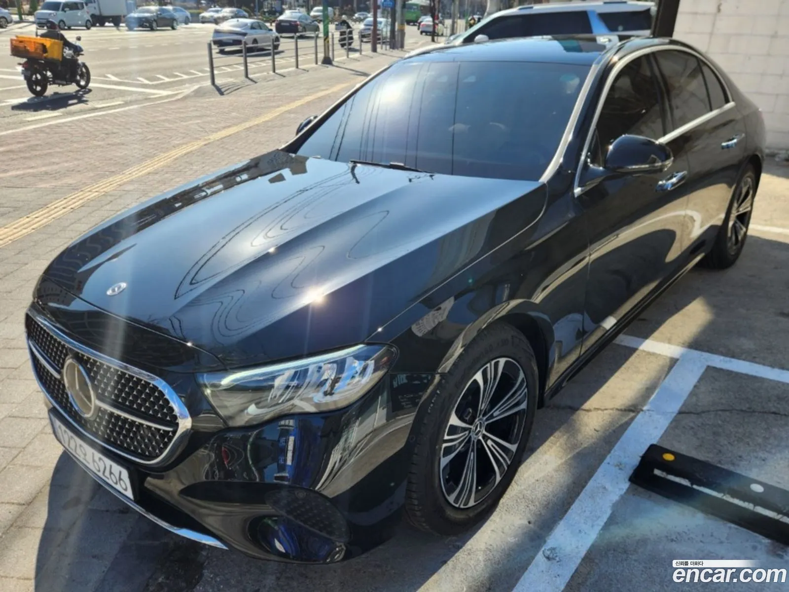 E-Class W214 E200 Avant-Garde - фотография 12105435