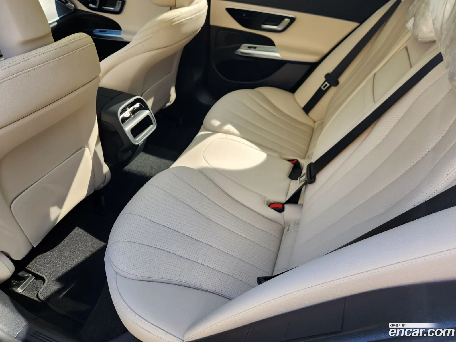 E-Class W214 E200 Avant-Garde - фотография 12105439