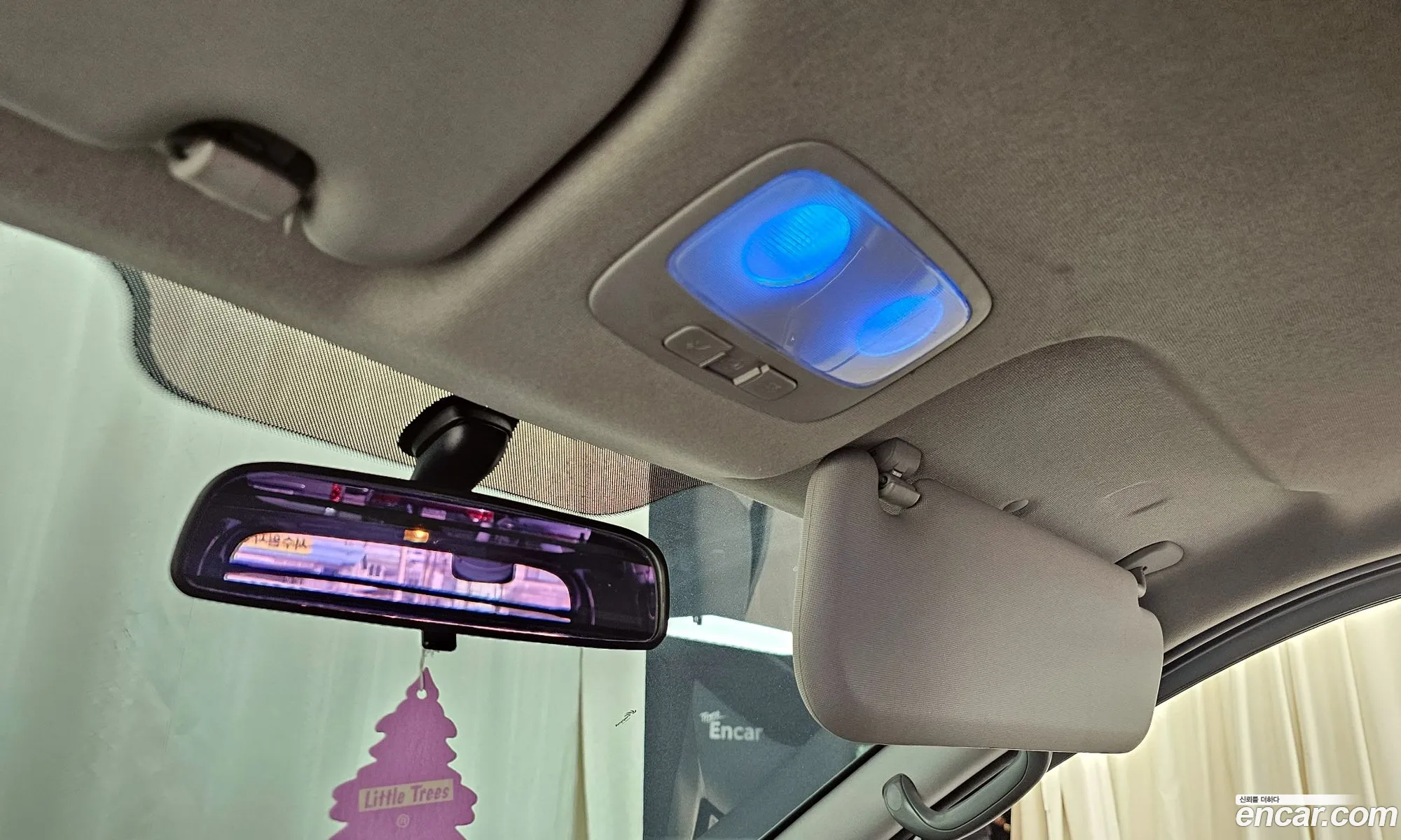 Grand Starex 3 -Seater Van Smart - фотография 14146186