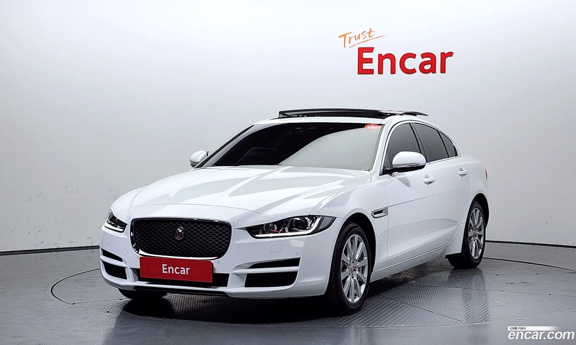 Xe 20D Prestige Awd - фотография 3525456