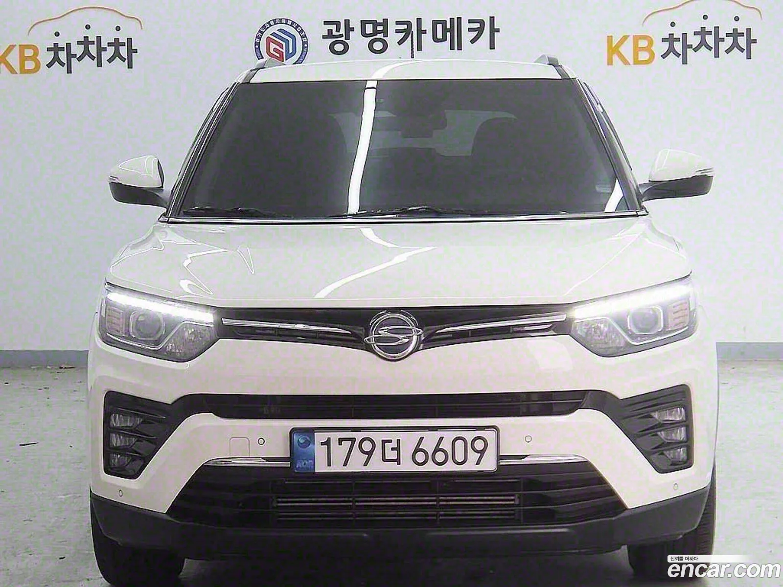 Berry New Tivoli Gasoline 15 2Wd V3 - фотография 17489096