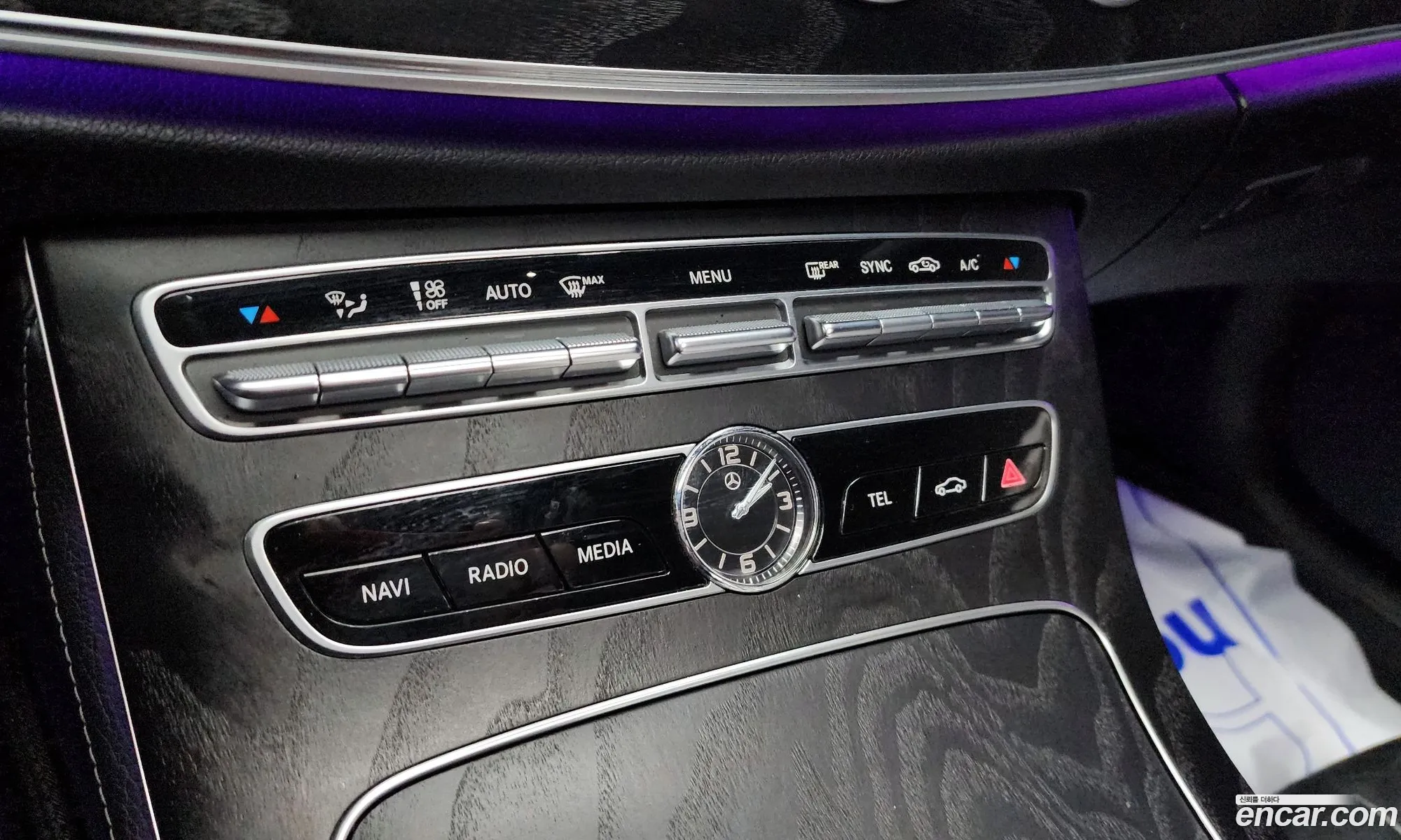 E-Class W213 E220D Cabriolet - фотография 12122004