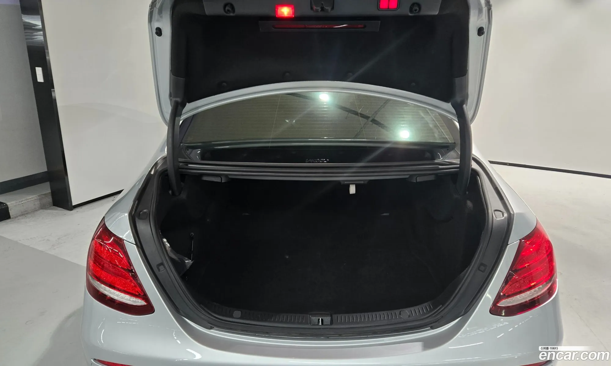 E-Class W213 E250 Avant-Garde - фотография 12153551