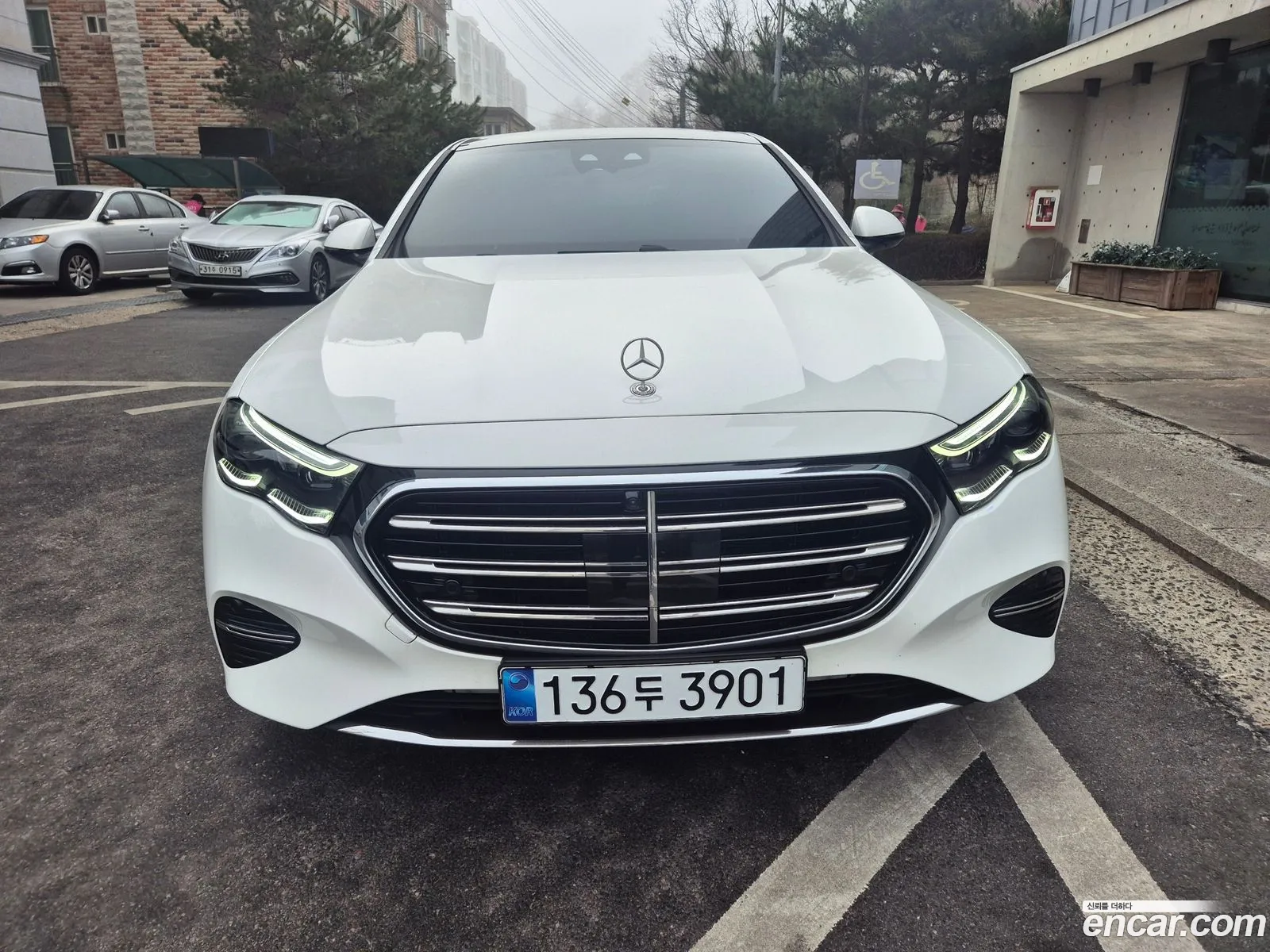 E-Class W214 E300 4Matic Exclusive - фотография 12153500