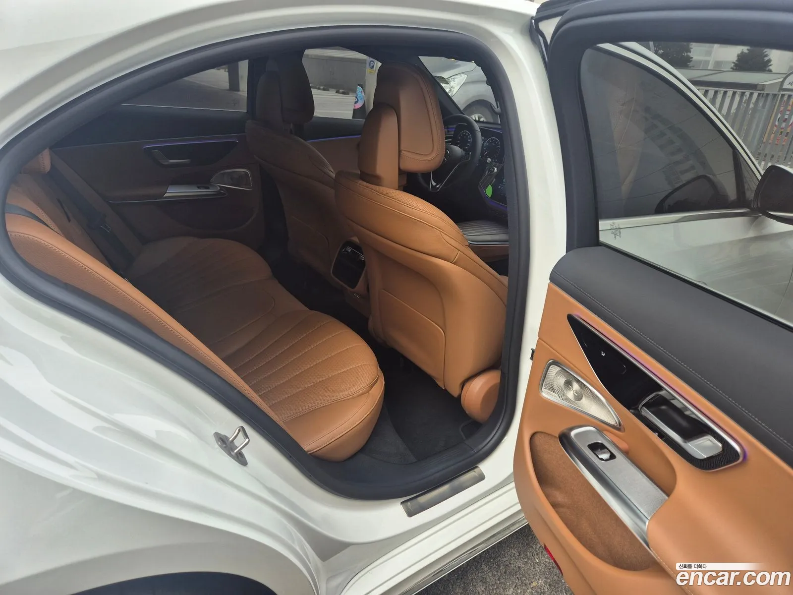 E-Class W214 E300 4Matic Exclusive - фотография 12153504