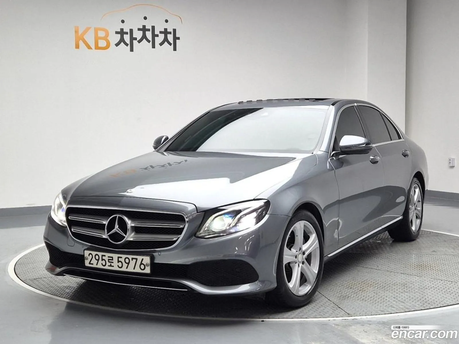 E-Class W213 E220D Avant-Garde - фотография 12105395