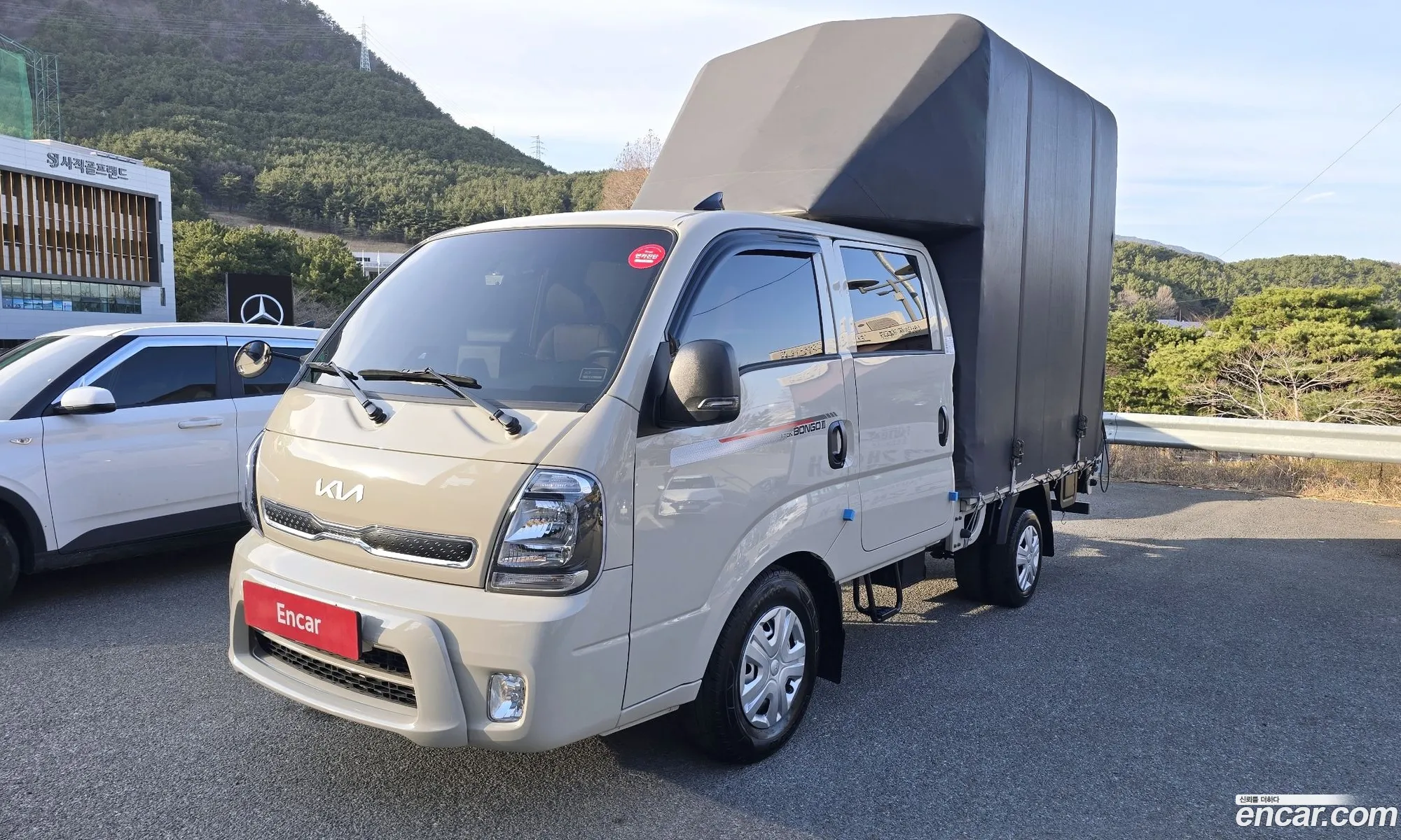 The New Bongo Iii Cargo Cargo Truck 1 Ton Double Cap Lpg - фотография 13647799