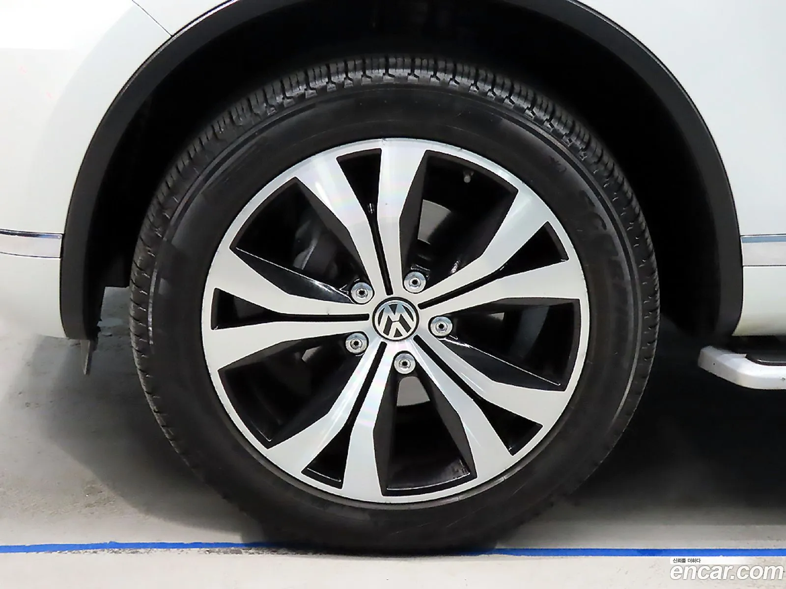 New Touarek V6 30 Tdi Blue Motion Exclusive 7P5 - фотография 4467242