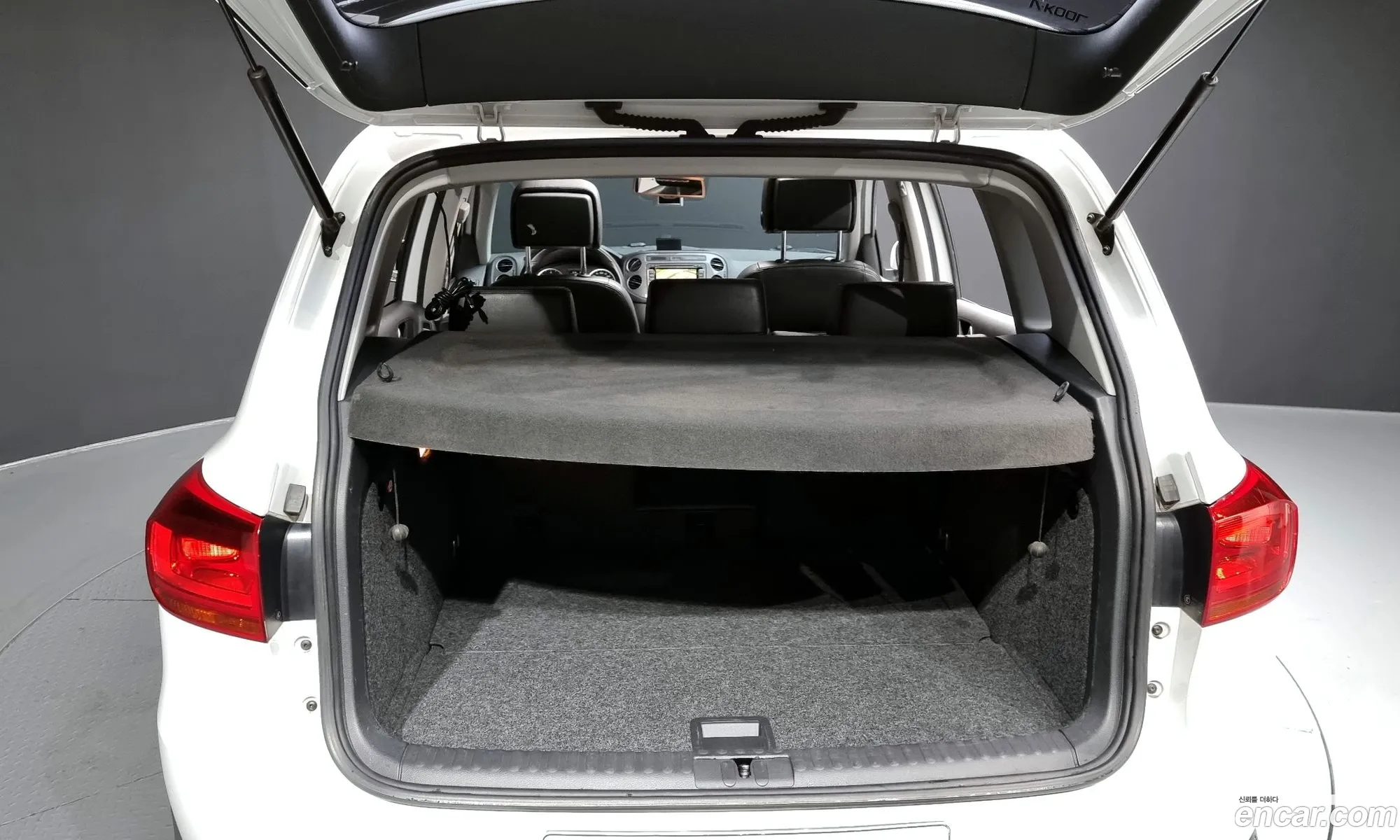 New Tiguan 20 Tdi Premium 5N - фотография 3726398