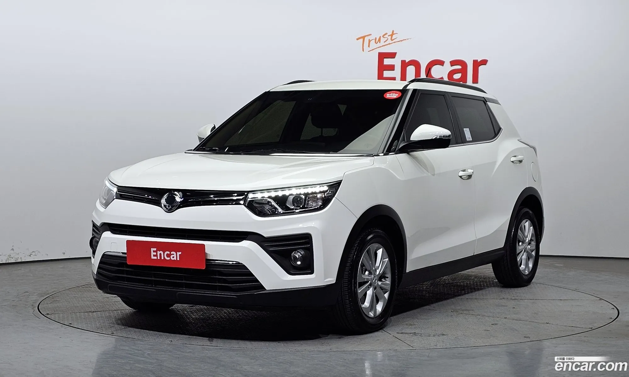 Berry New Tivoli Gasoline 15 2Wd V3 - фотография 18733627