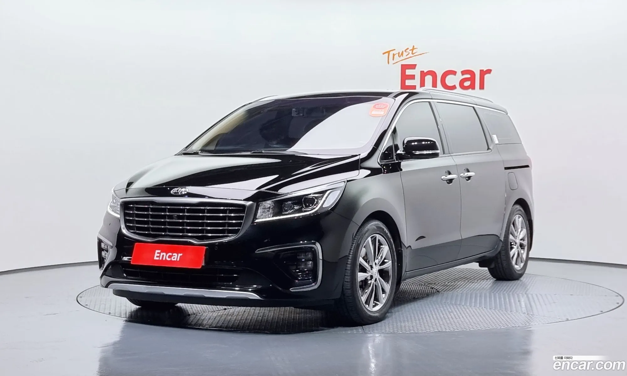 The New Carnival 9 -Seater Noblesse Special - фотография 11901993