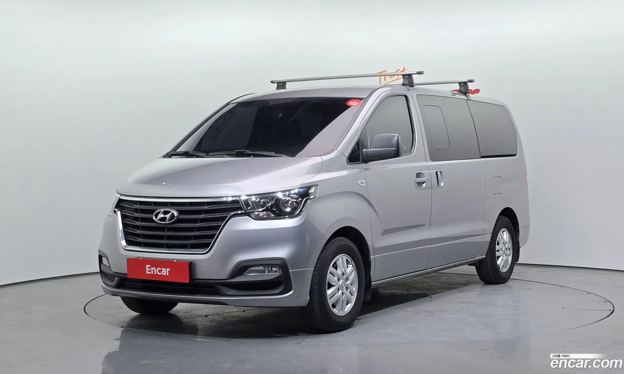 The New Grand Starex Van 5 -Seater Modern - фотография 12725551