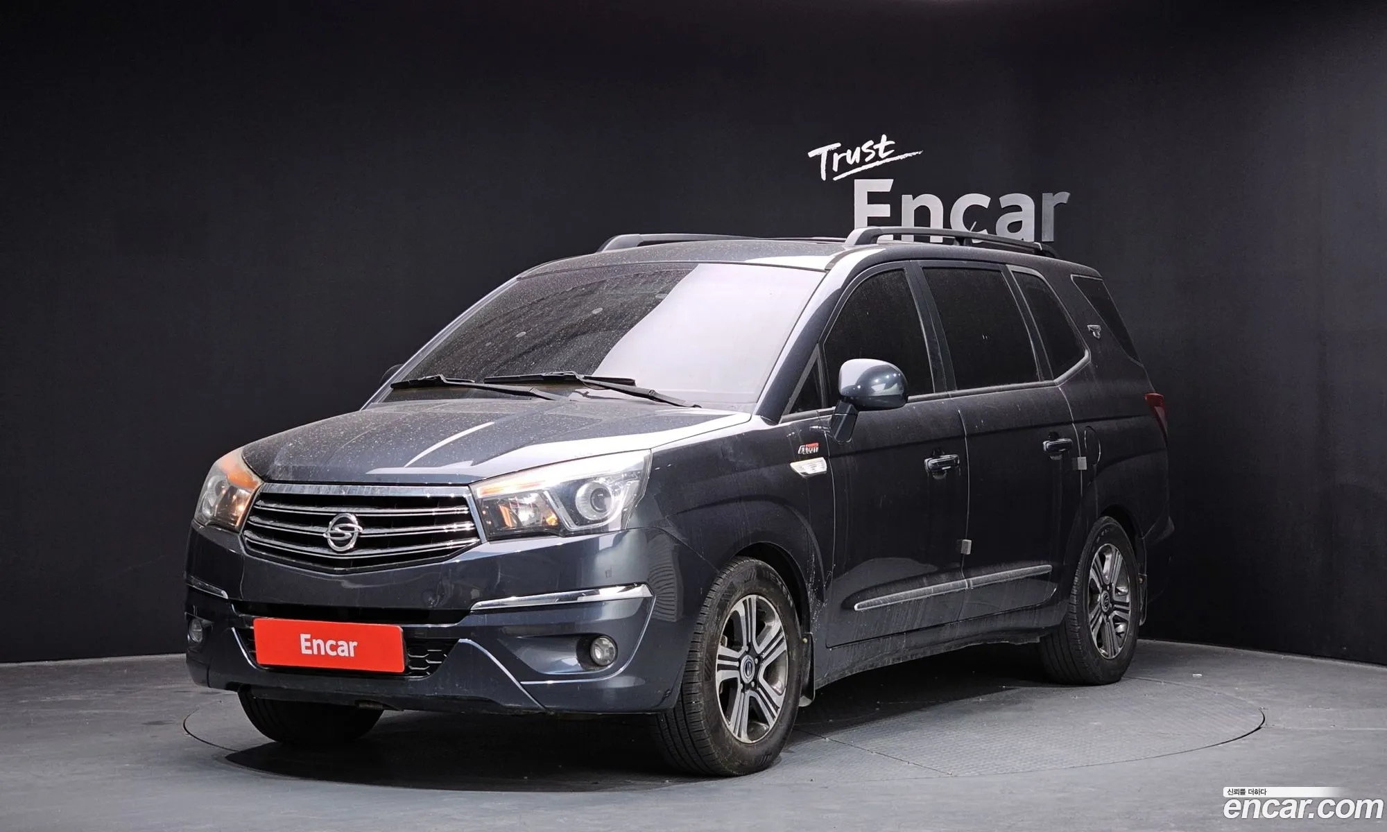 Korando Turismo 4Wd Gt 9 -Seater - фотография 17537000