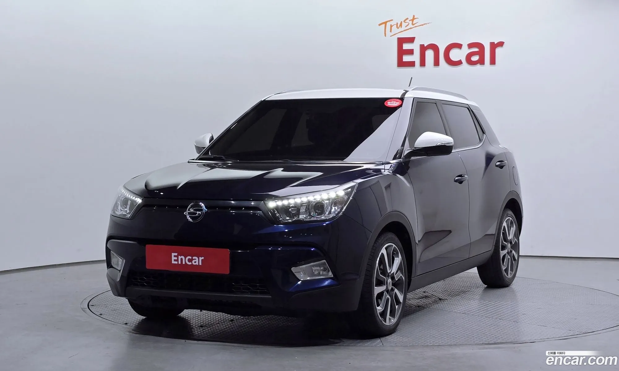 Tivoli Diesel Lx 2Wd - фотография 17536940