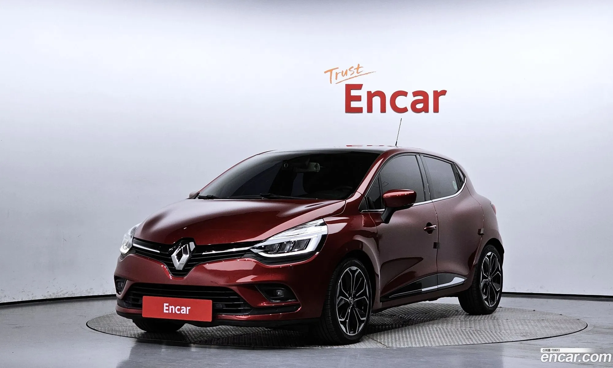 Clio Intense - фотография 11538550