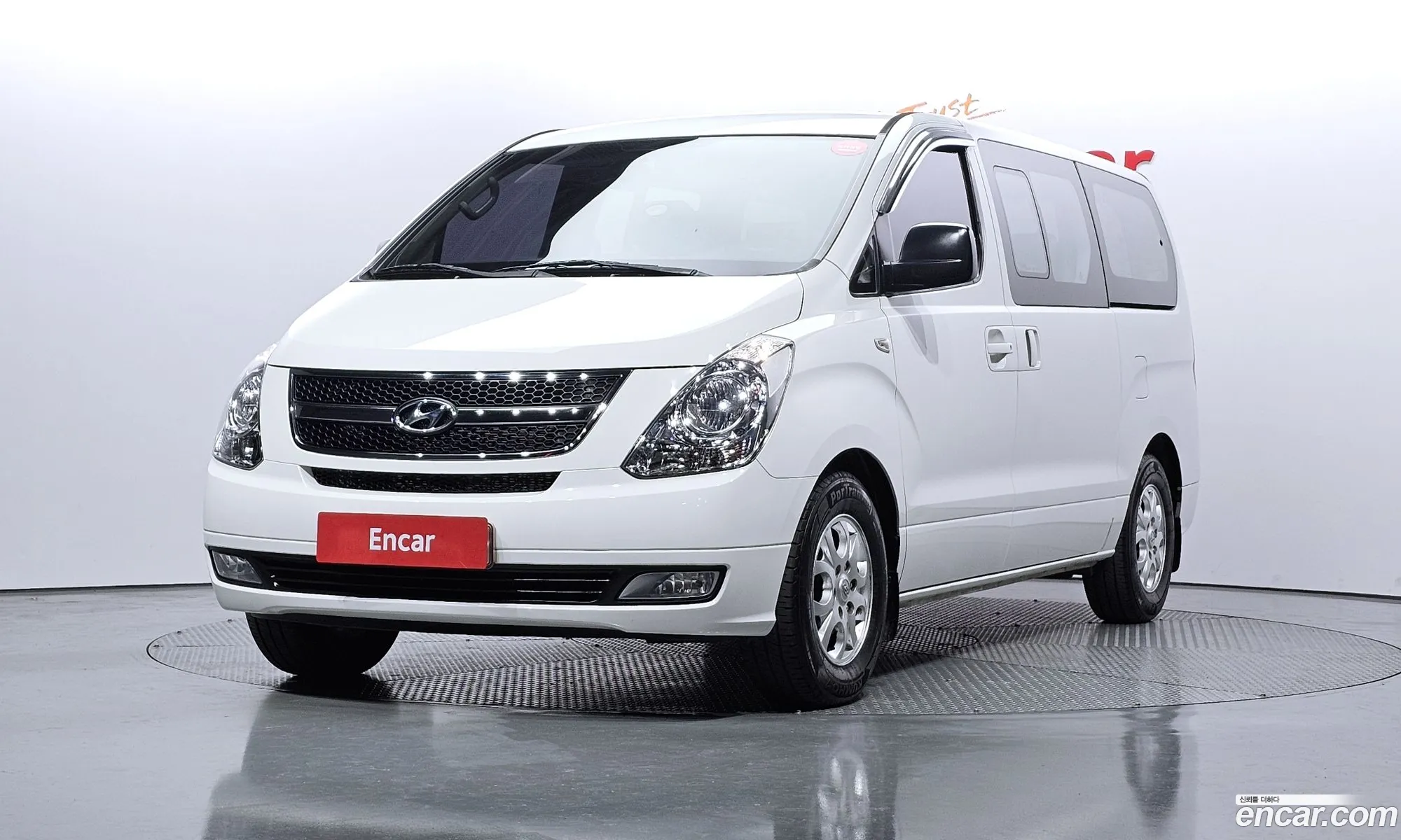 Grand Starex 11 -Seater Wagon Cvx Luxury - фотография 1605071