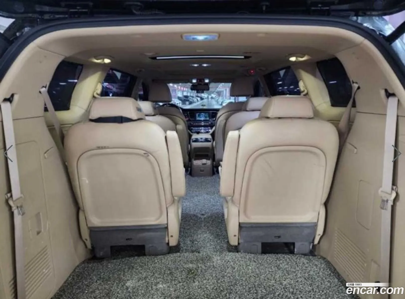 The New Carnival 9 -Seater Noblesse Special - фотография 13897253