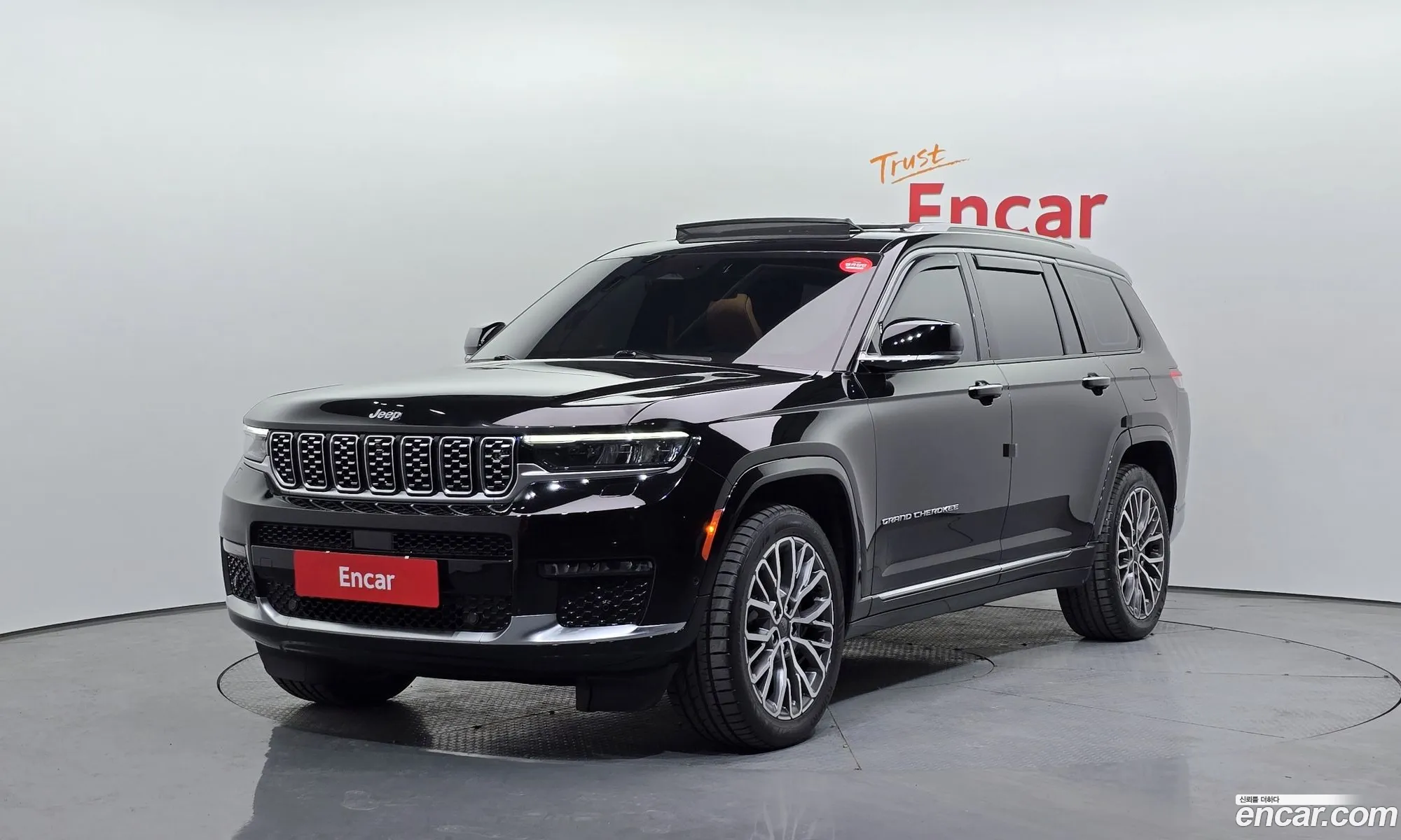 Grand Cherokee Wl L 36 Summit Reserve - фотография 3939145