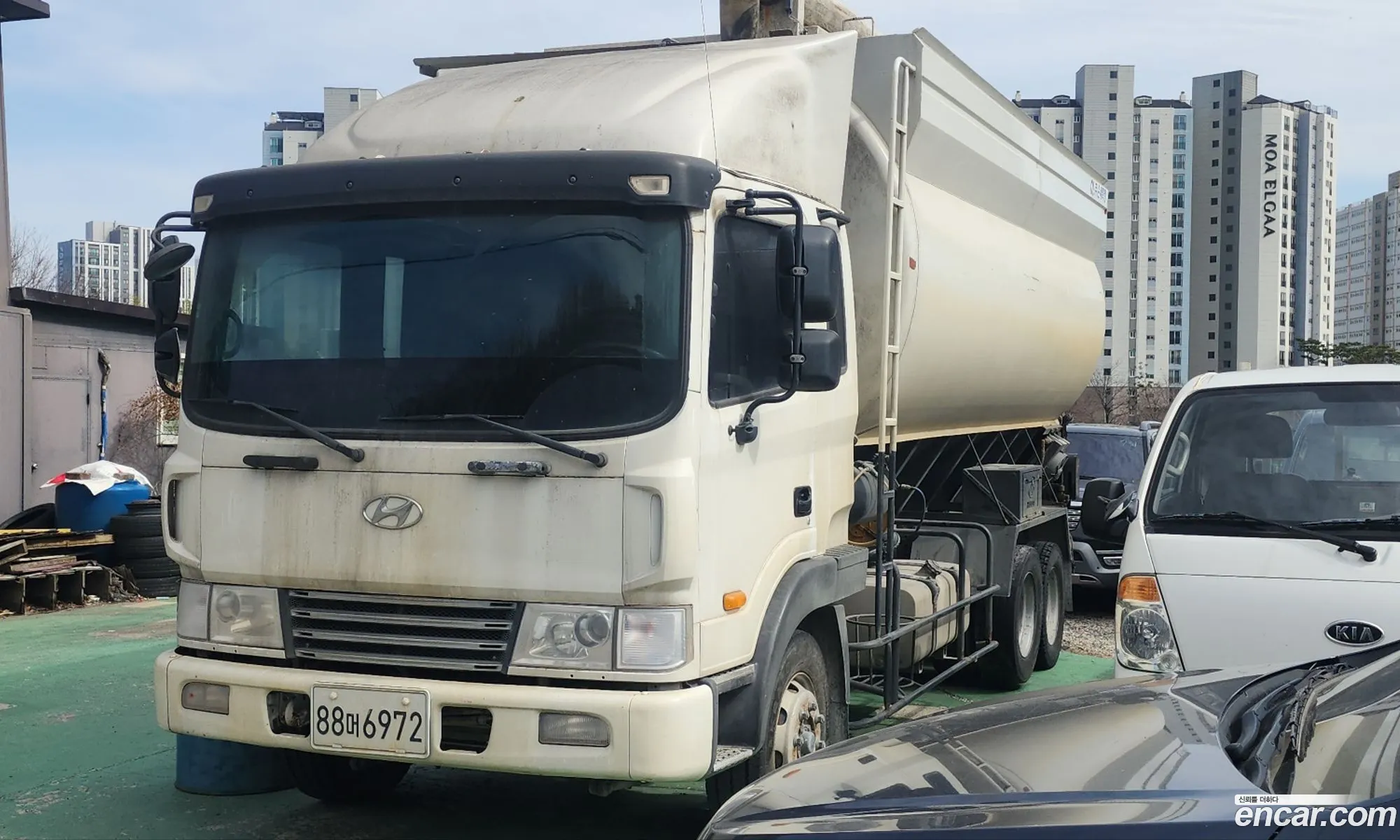 Mega Truck Feed Transport Car 75 Ton Sup - фотография 2715431