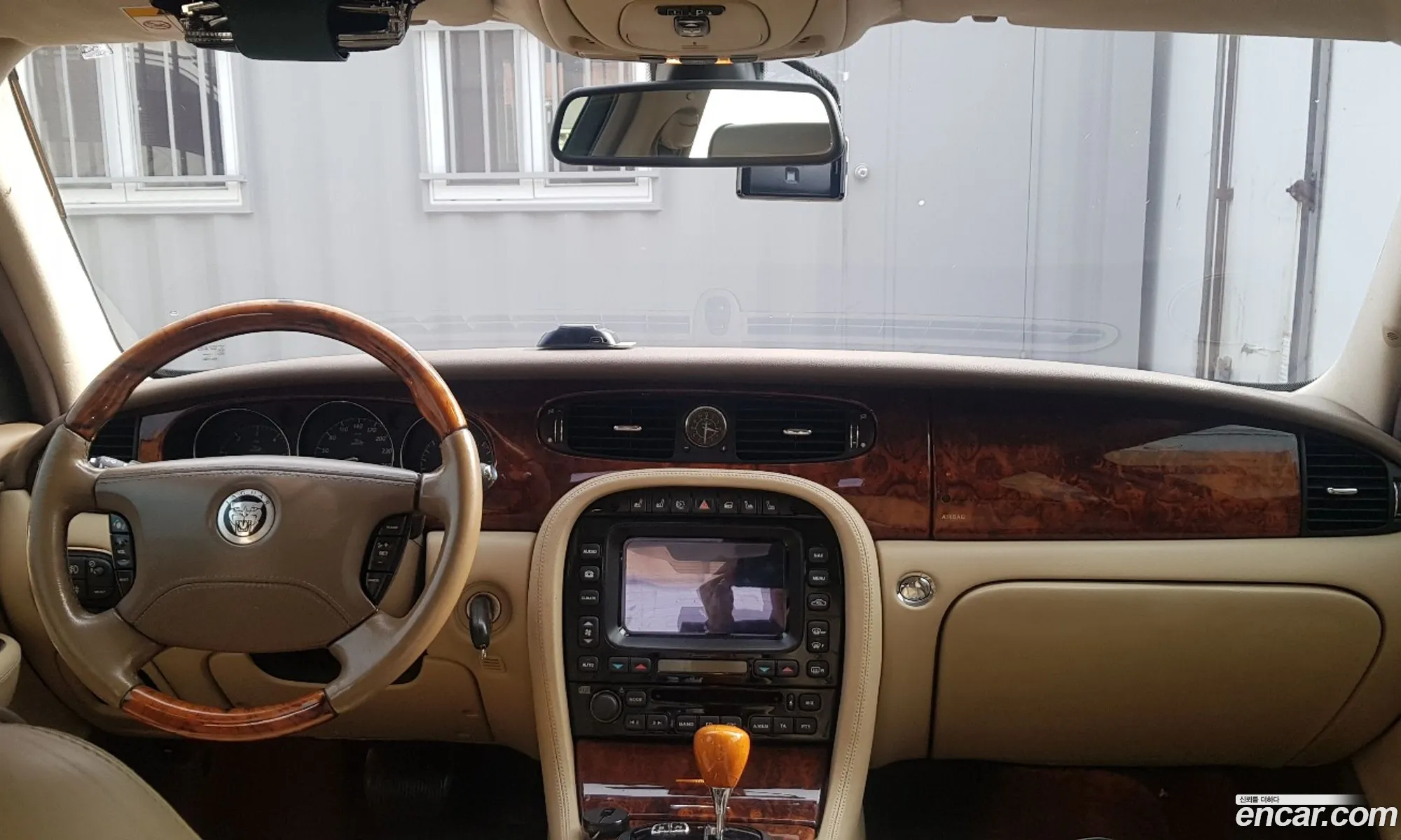 New Xj 27D Lwb X358 - фотография 3525504