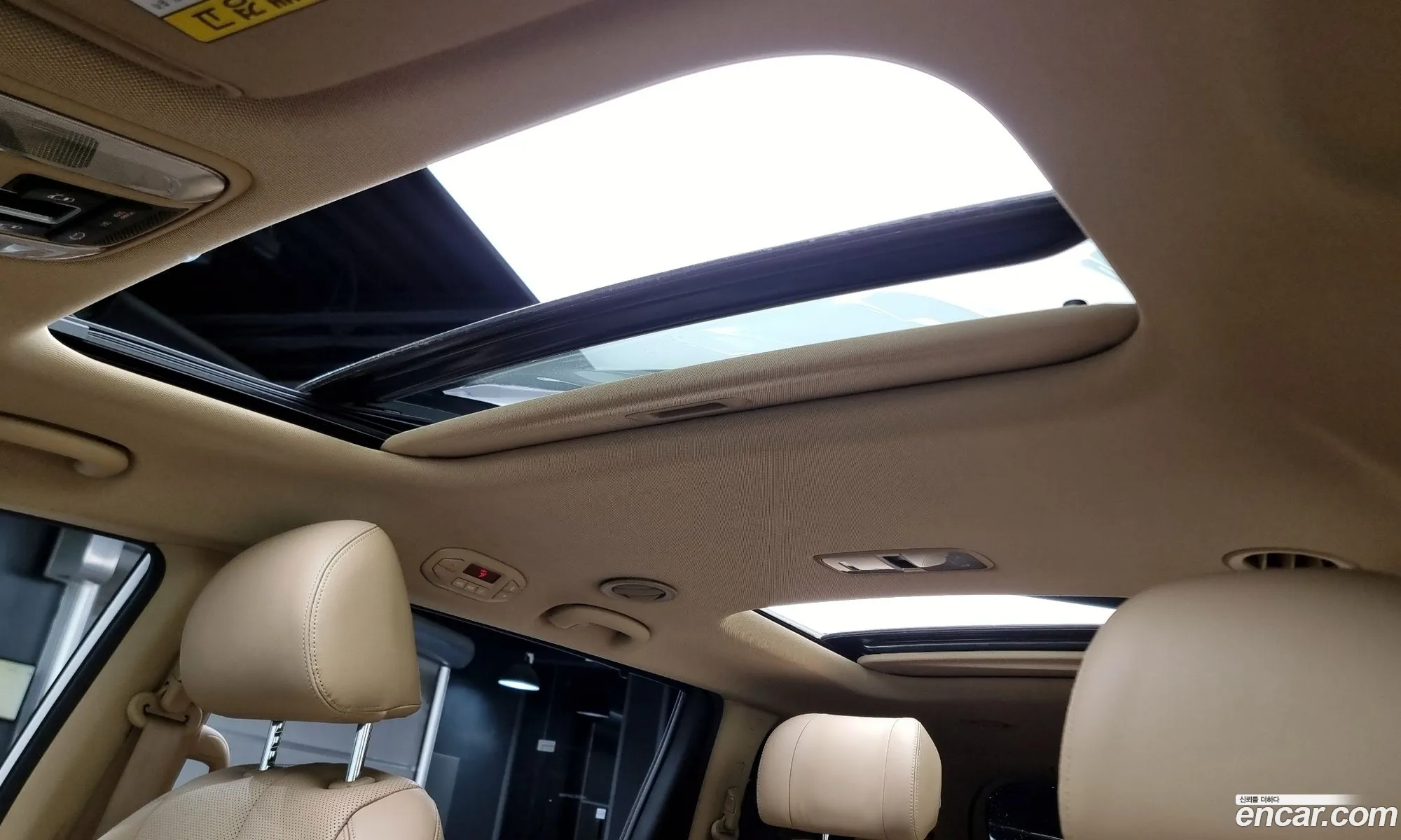 All -New Carnival 7 -Seater Limousine President - фотография 13397612