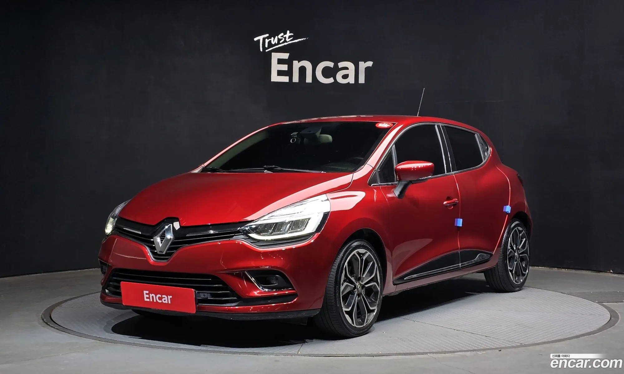Clio Intense - фотография 11089417