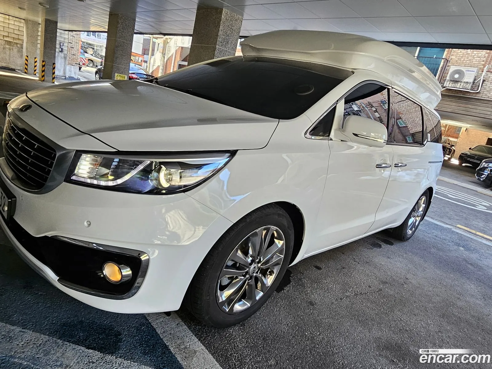 All -New Carnival Gasoline 9 -Seater High Limousine Special Company - фотография 2542437