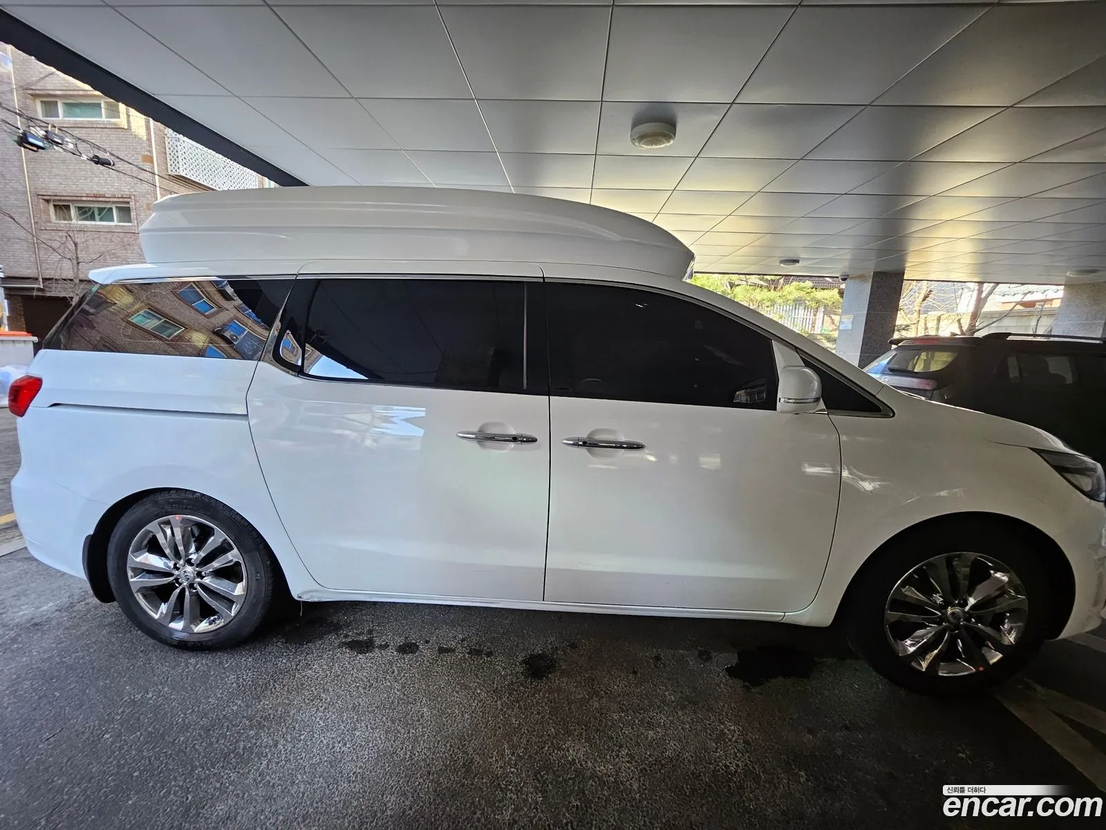 All -New Carnival Gasoline 9 -Seater High Limousine Special Company - фотография 2542435