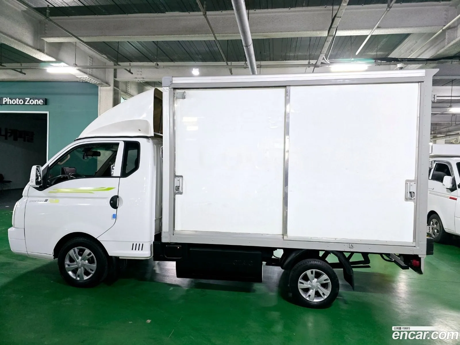 Porter Ii Exs High Embedded Tower 1 Ton Super Cap Electric Ev - фотография 13139682