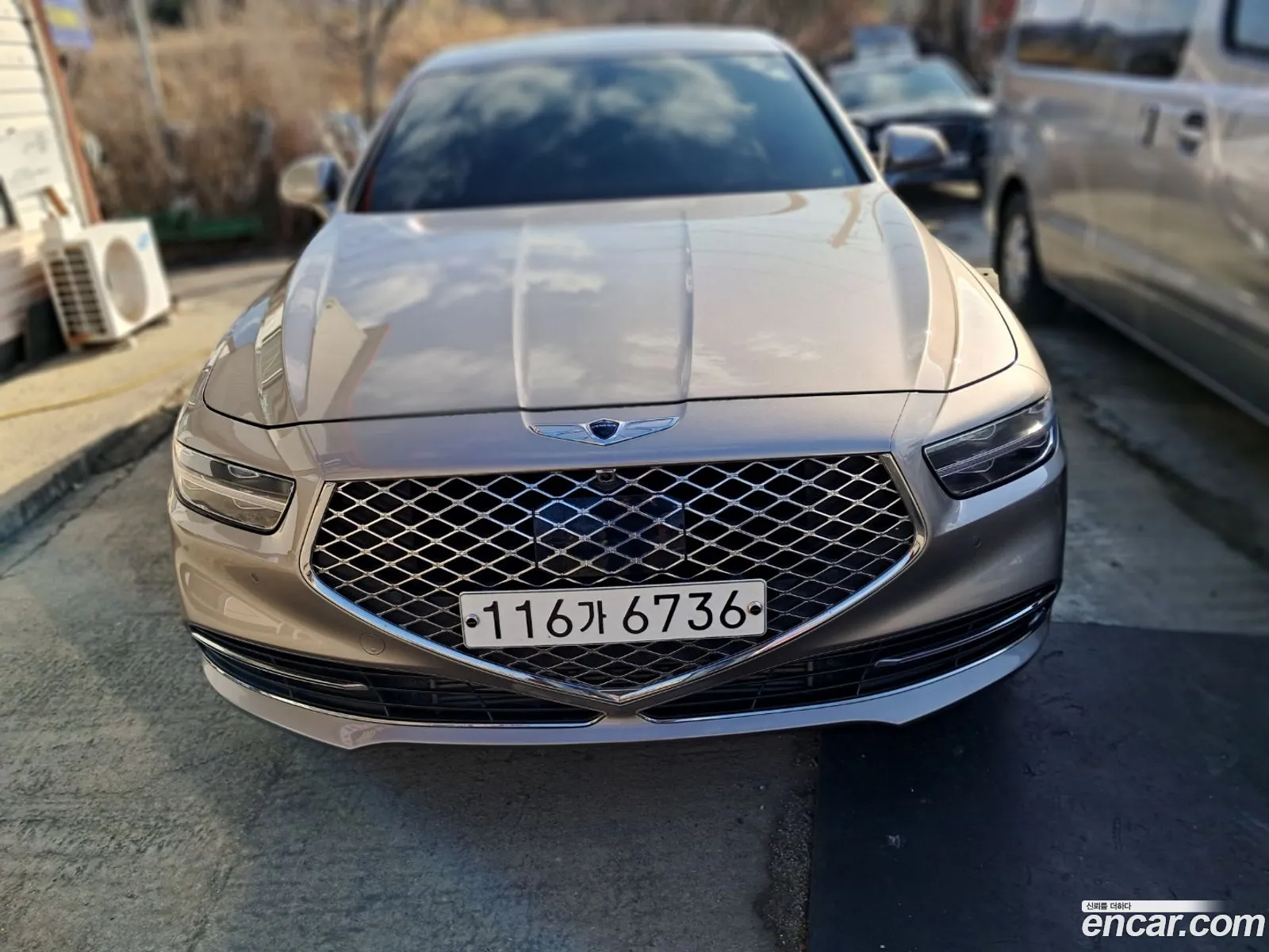 G90 33 T Awd Premium Luxury - фотография 12707840