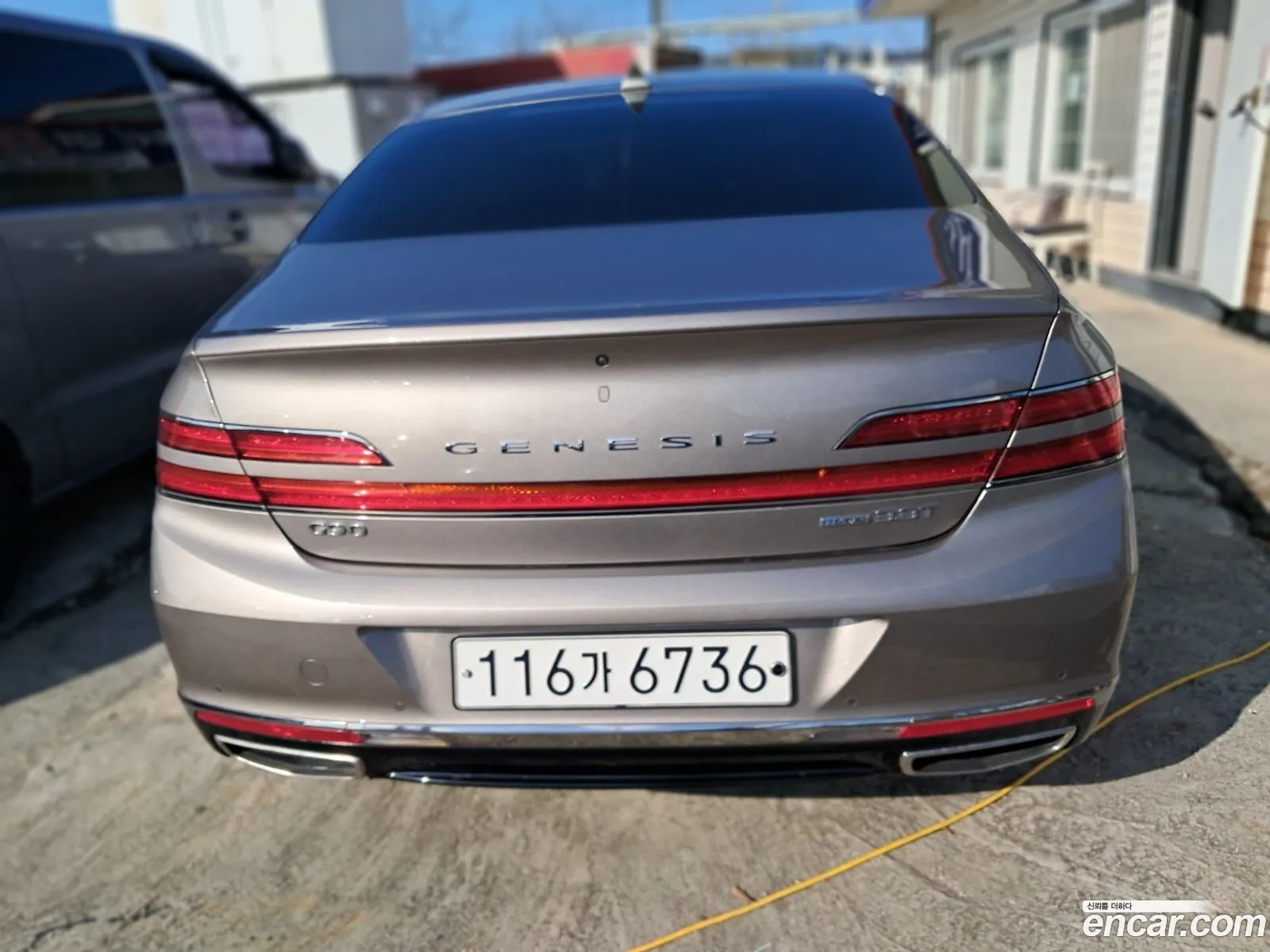 G90 33 T Awd Premium Luxury - фотография 12707844
