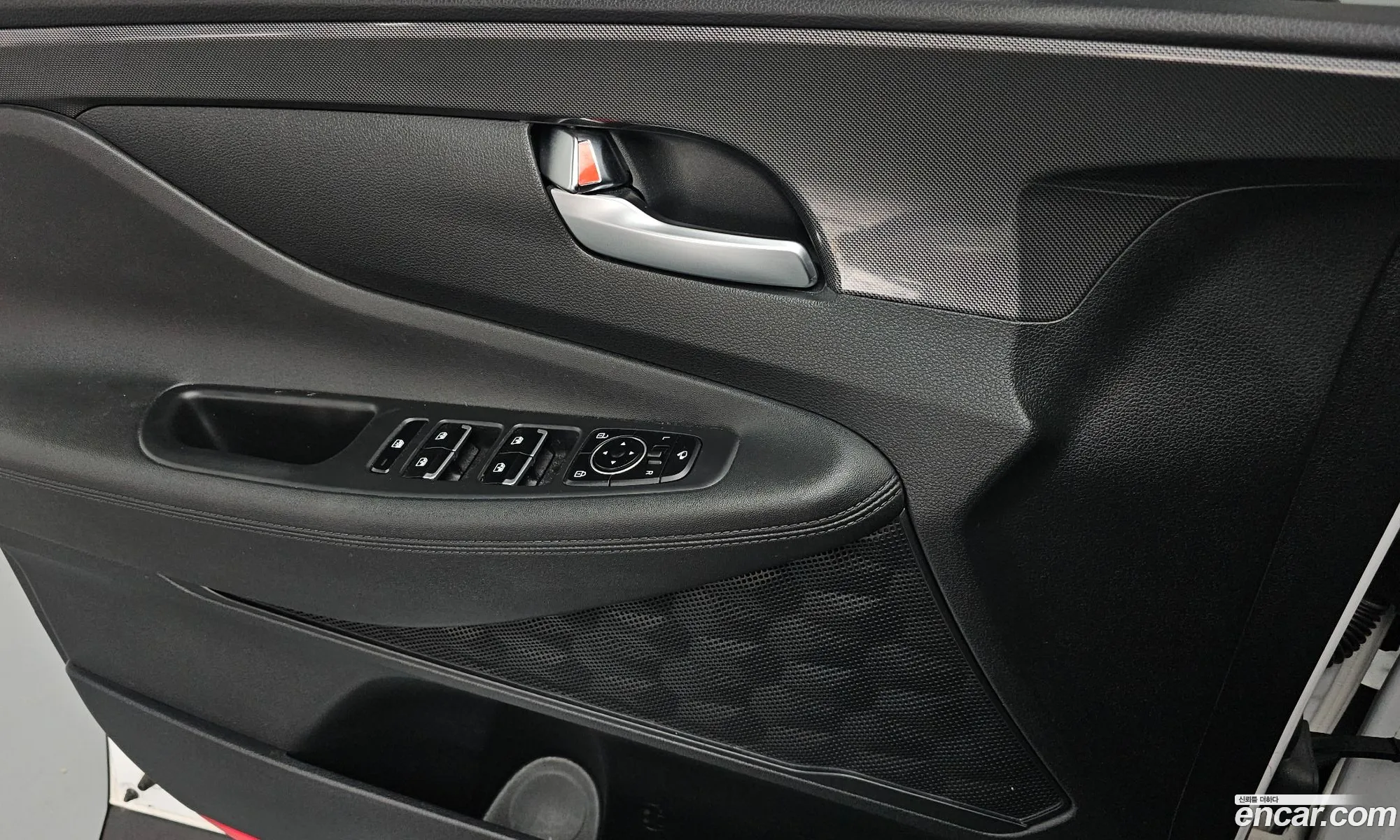 The New Santa Fe Diesel 22 2Wd Prestige - фотография 15798604