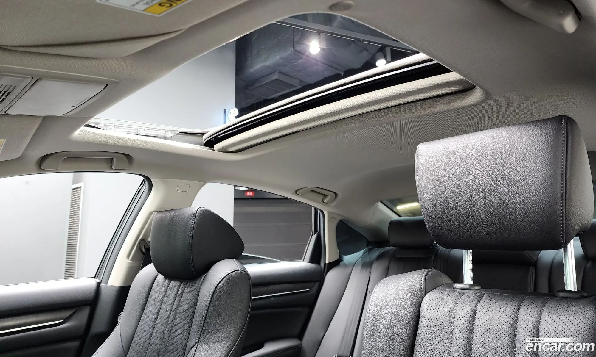 Accord 10G 20 Hybrid Touring - фотография 2032733