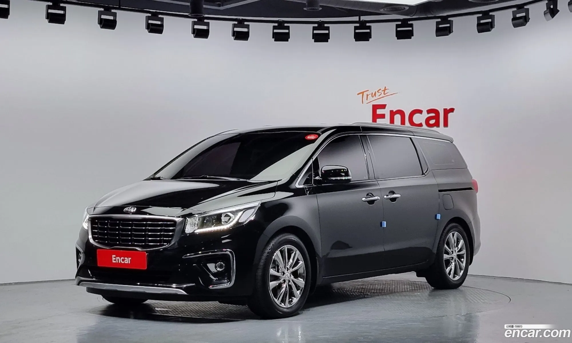The New Carnival 9 -Seater Prestige - фотография 12538948