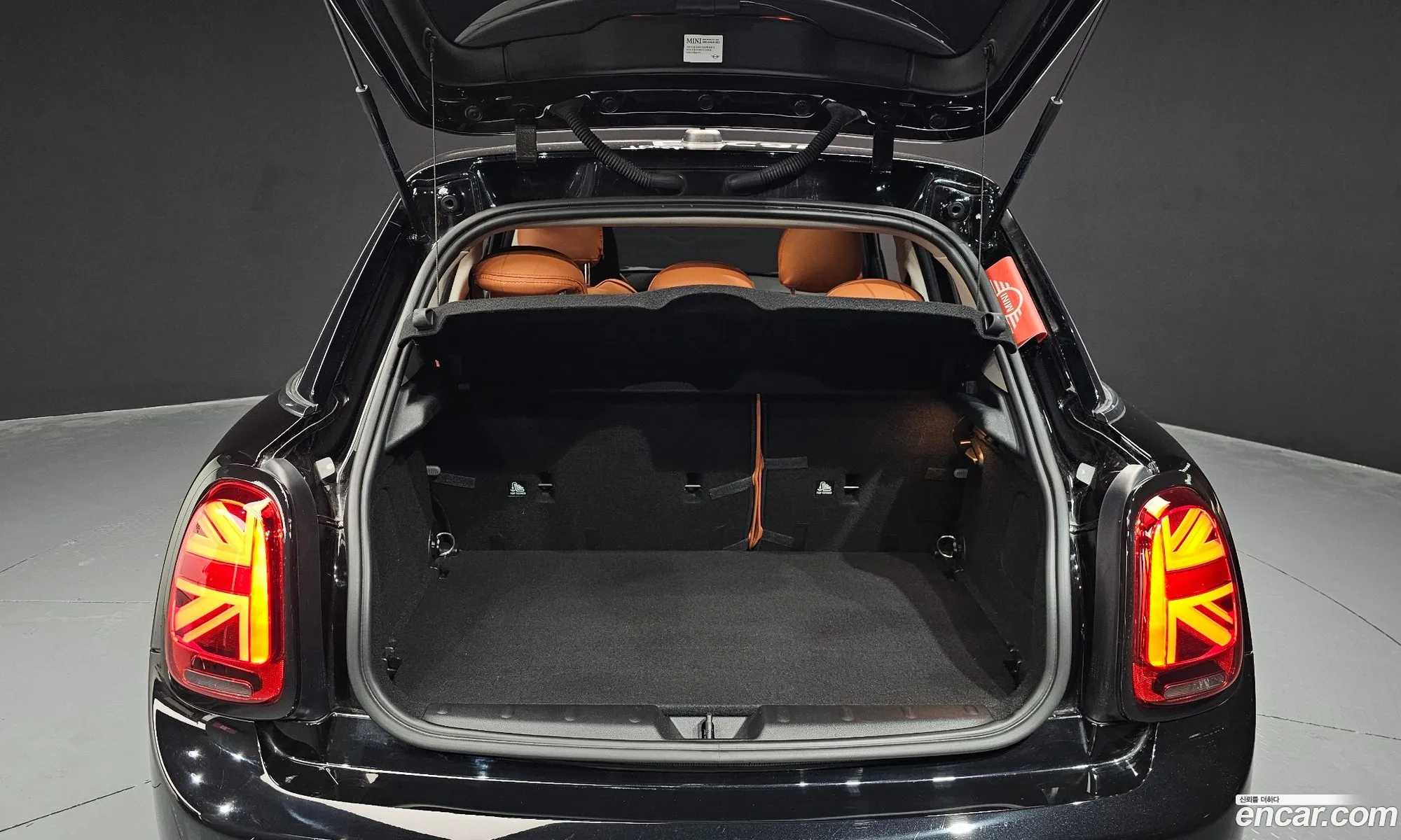 Cooper S 5 Door Basic 3Rd Generation - фотография 3891362