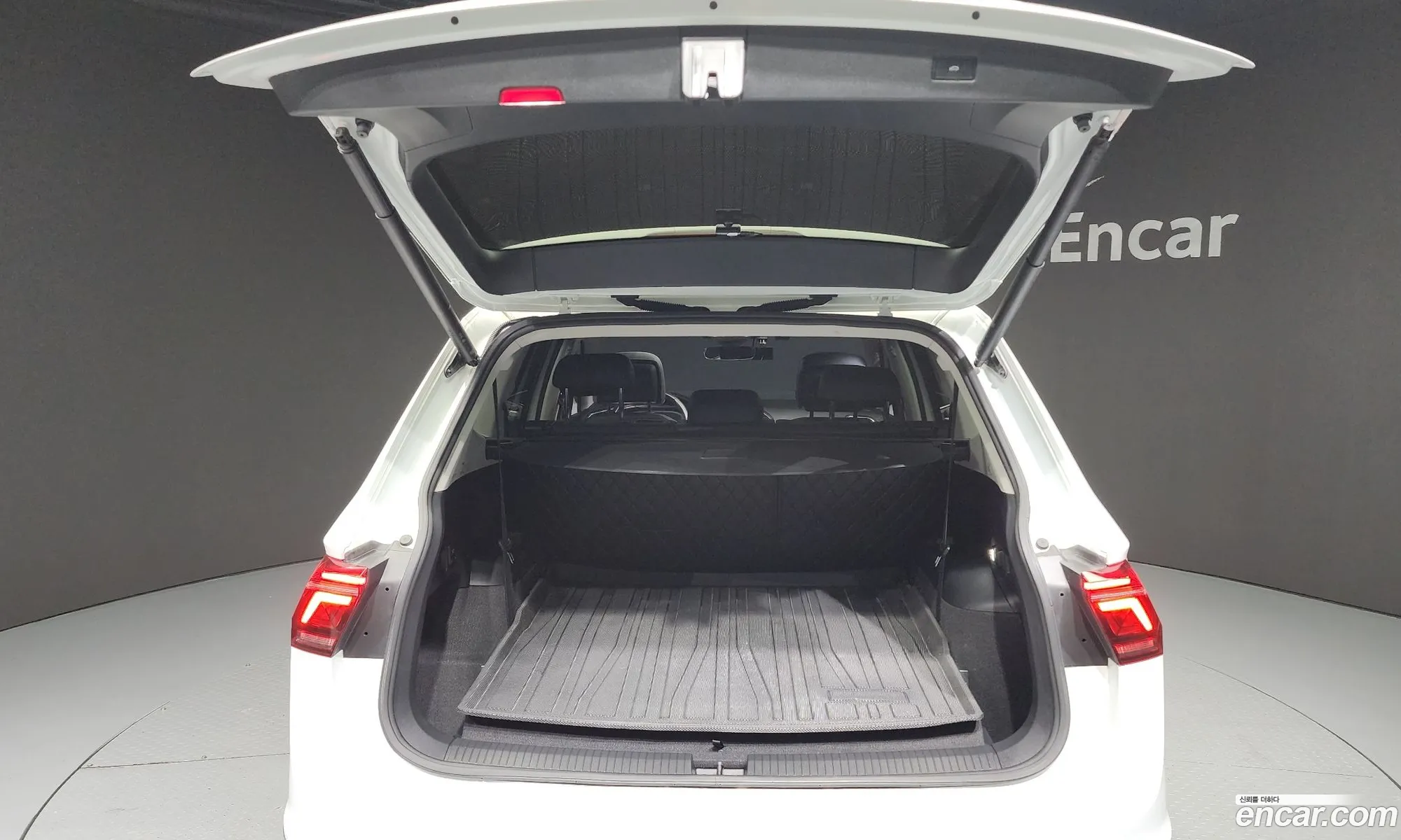 Tiguan All Space 20 Tsi Prestige - фотография 12230812