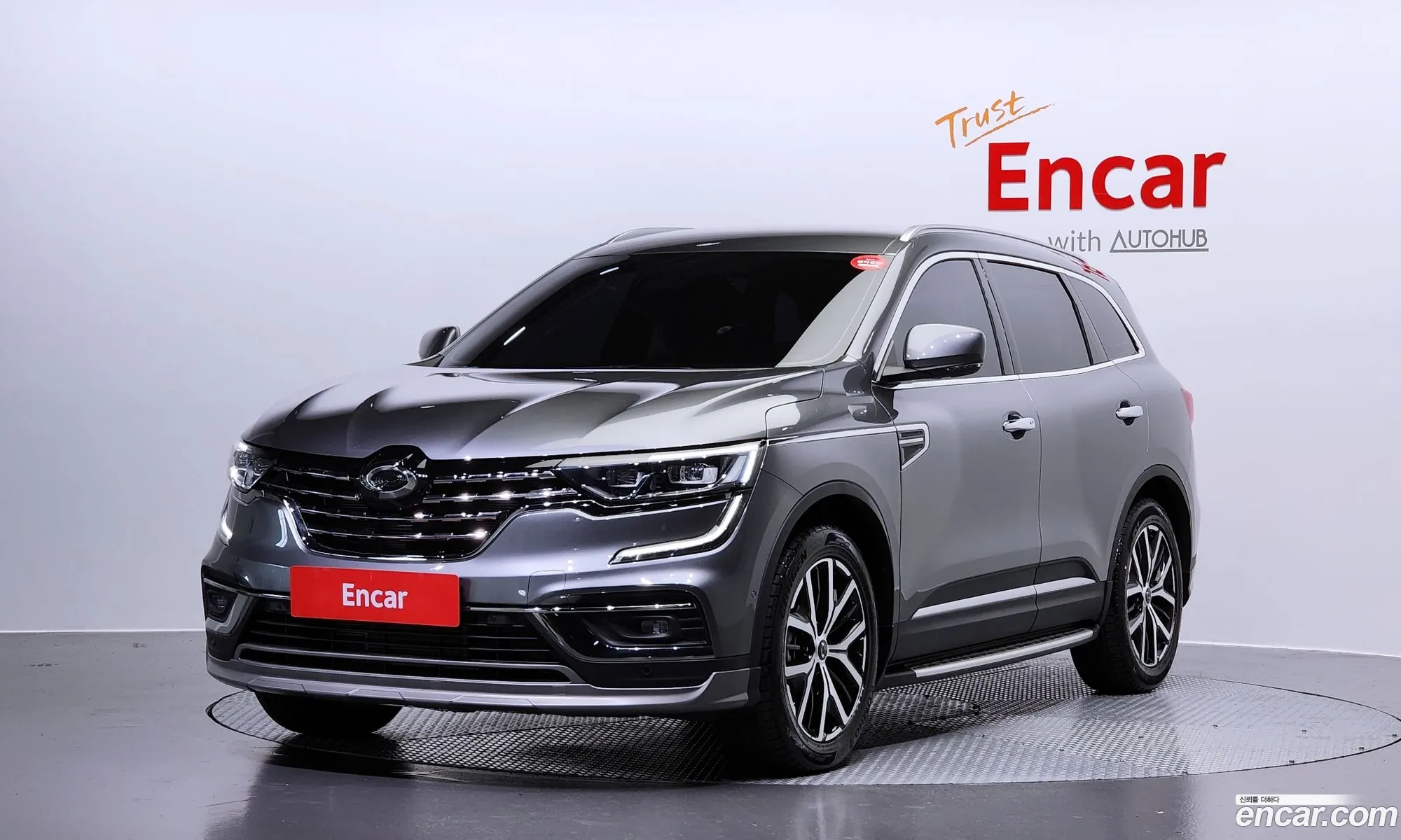 The New Qm6 20 Lpe Re Signature 2Wd - фотография 11288380