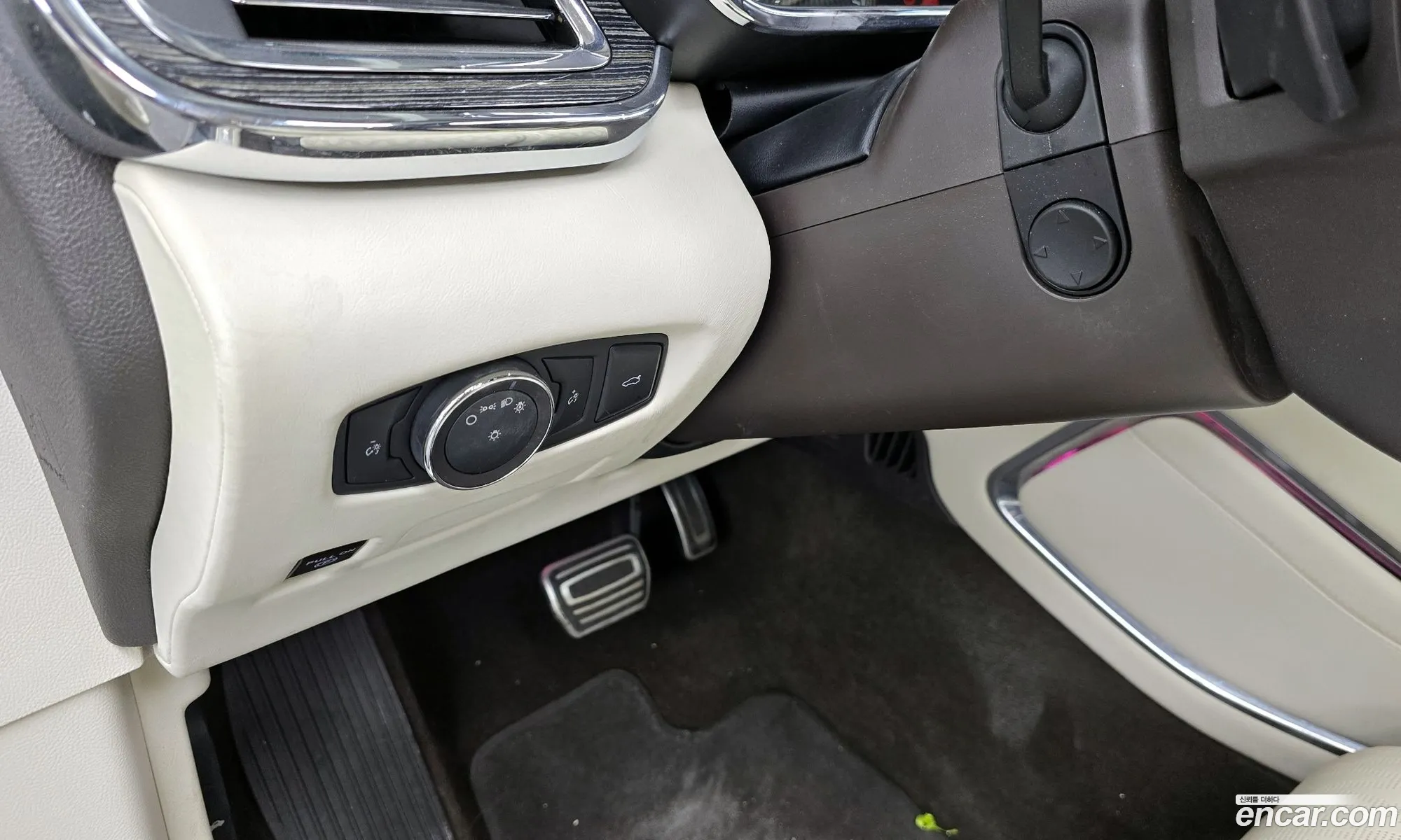 Continental 10Th Generation 30 Black Label Awd - фотография 3504440