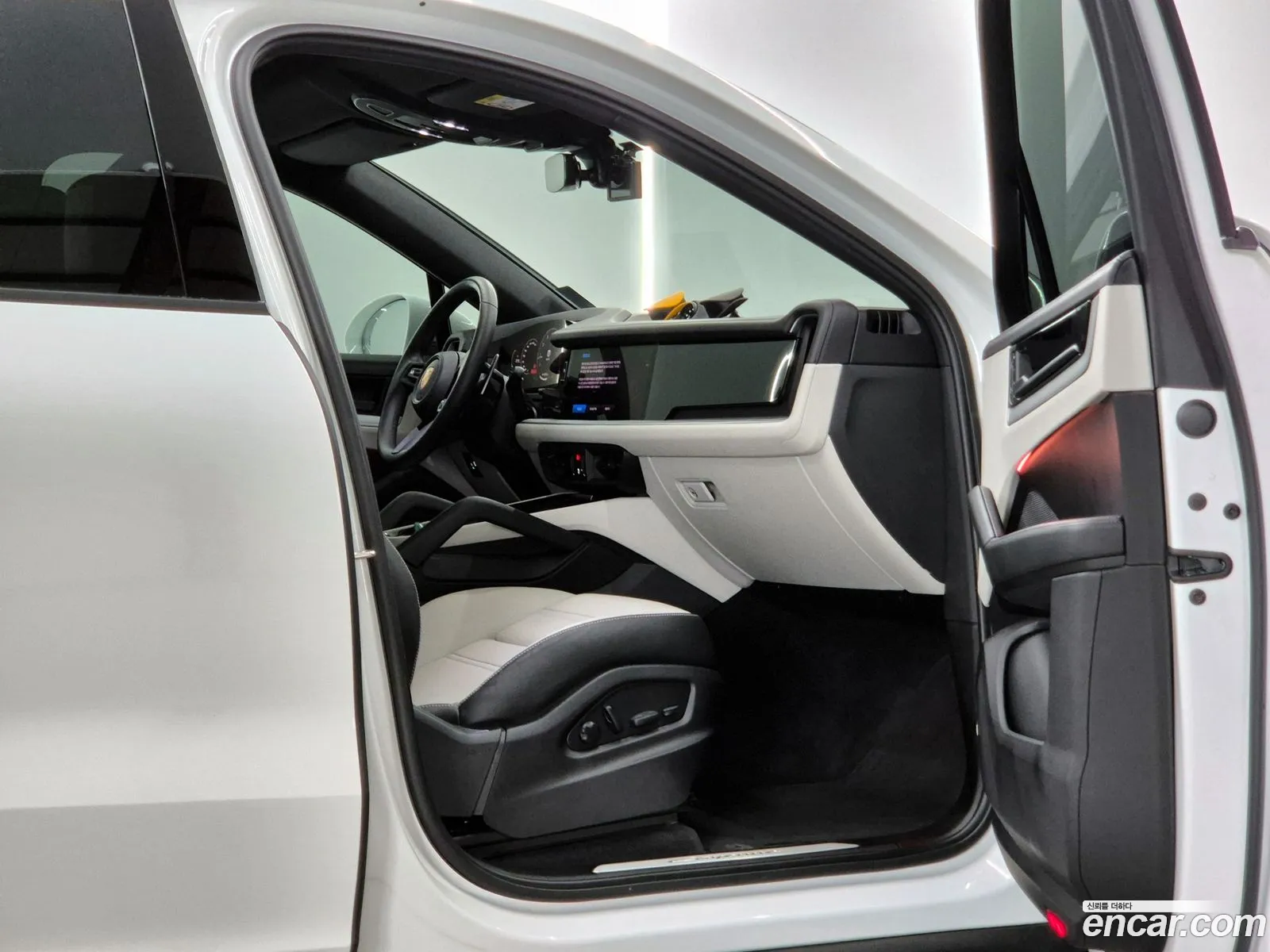 Korex Auto Trade - фотография 12655601