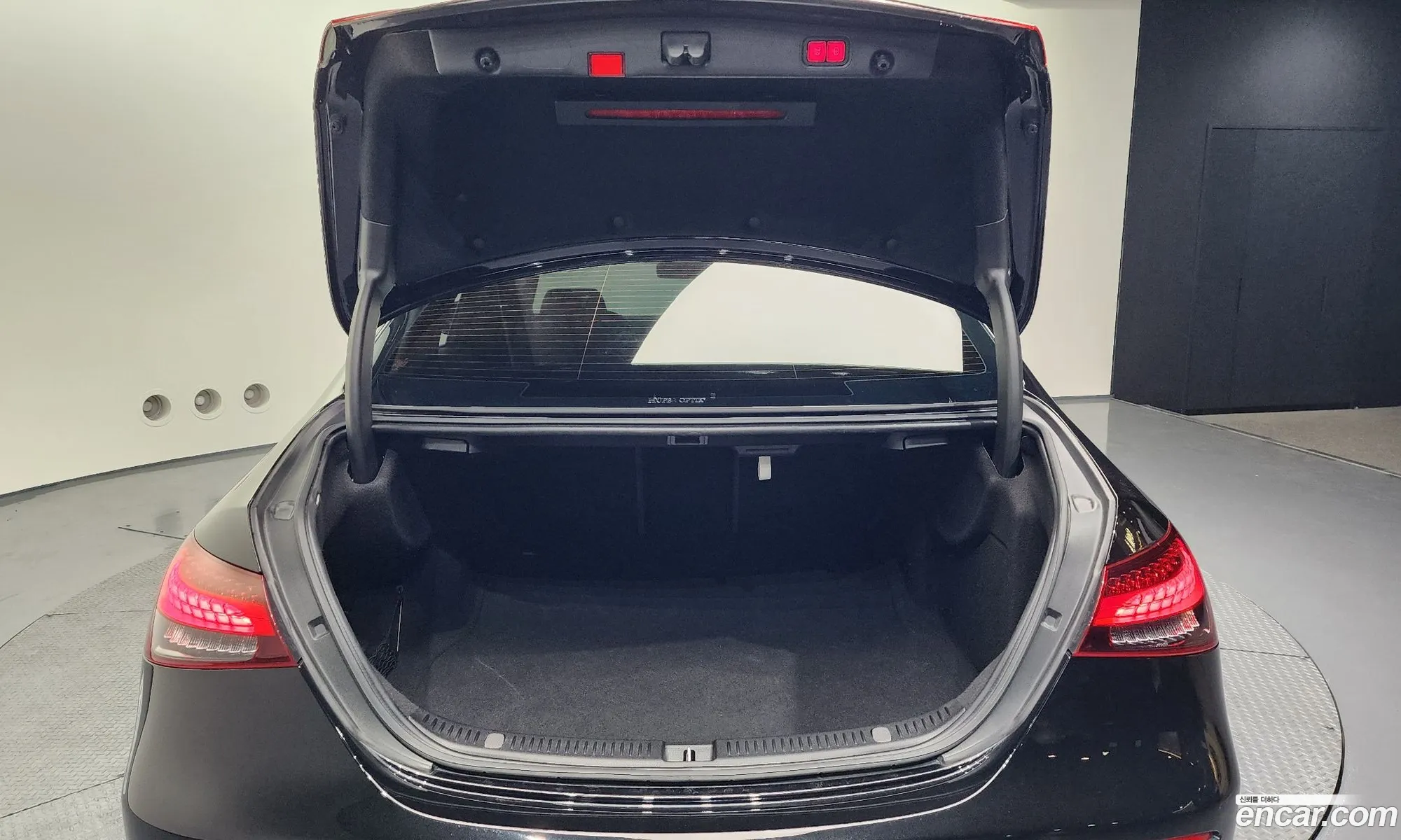 E-Class W213 E250 Avant-Garde - фотография 11899462
