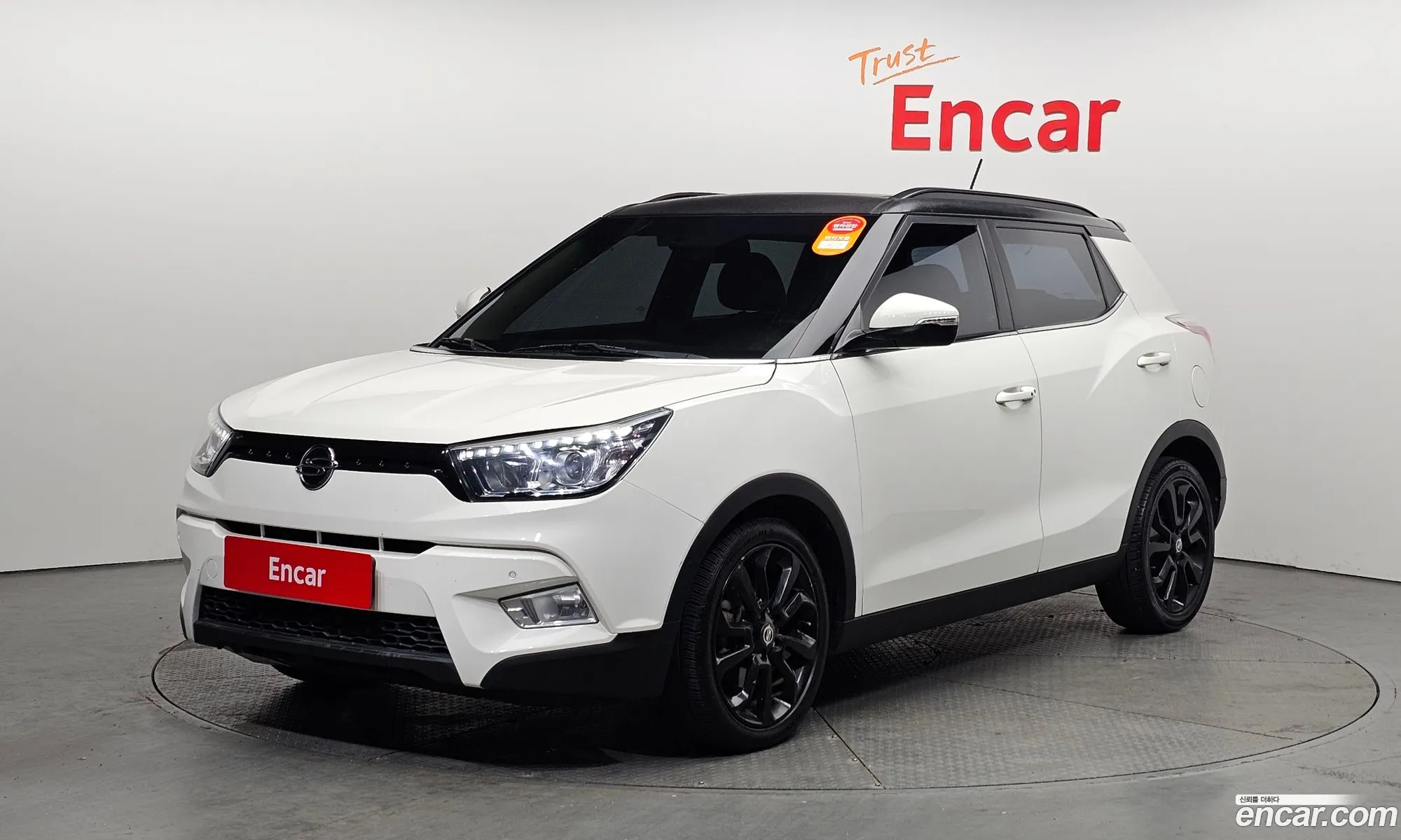 Tivoli Diesel Lx 2Wd - фотография 18782767