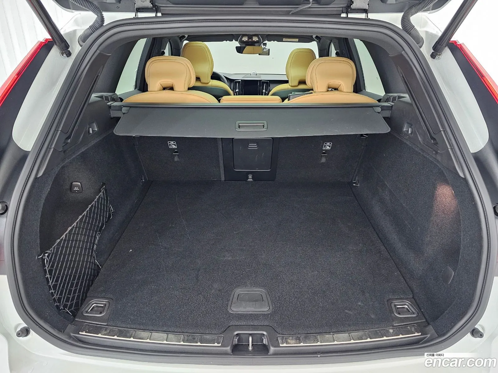 Xc60 2Nd Generation B6 Ultimate Bright - фотография 3817281