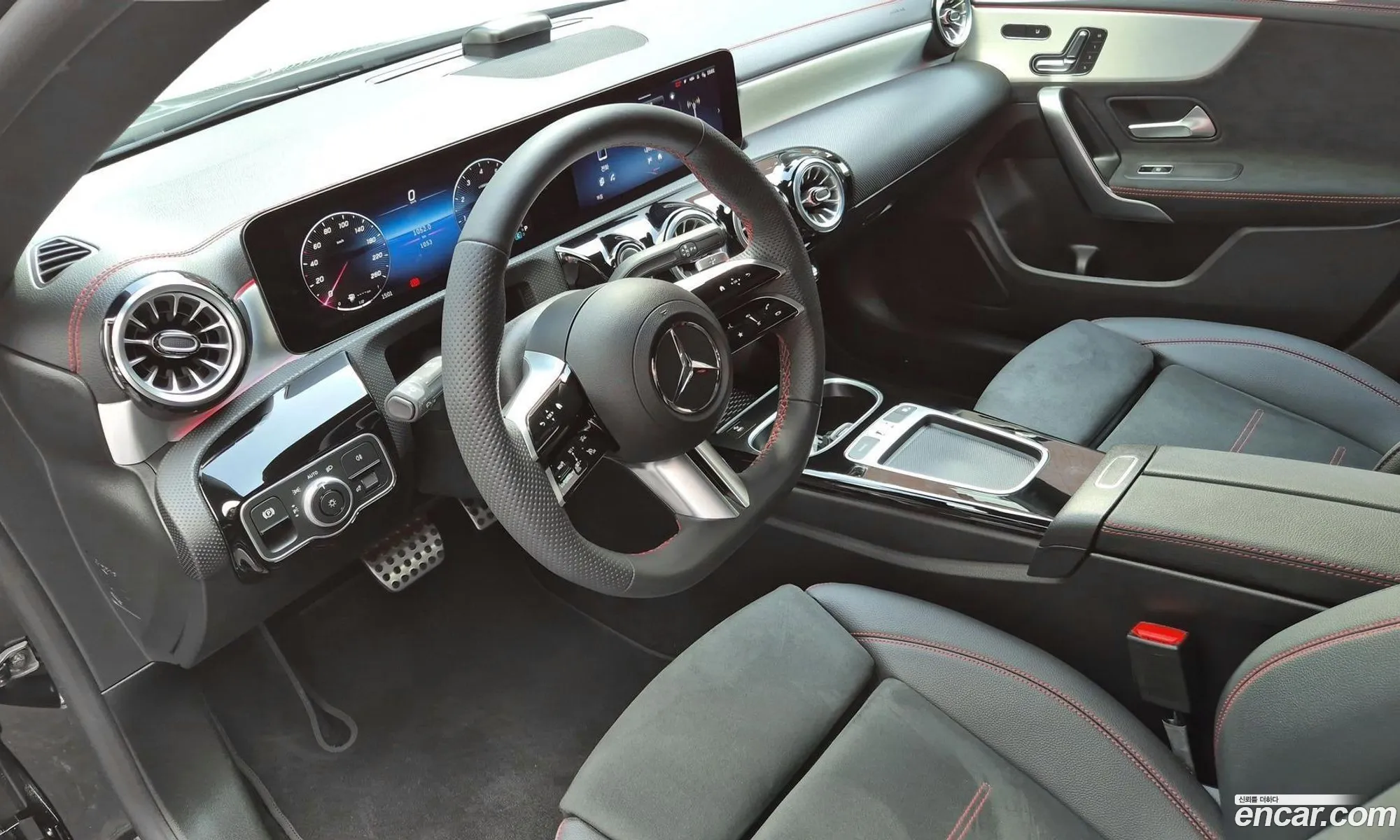 Cla-Class C118 Cla250 4Matic - фотография 11898056