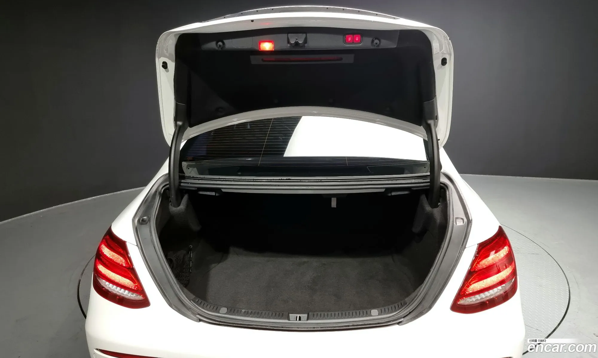 E-Class W213 E300 4Matic Exclusive - фотография 11063112