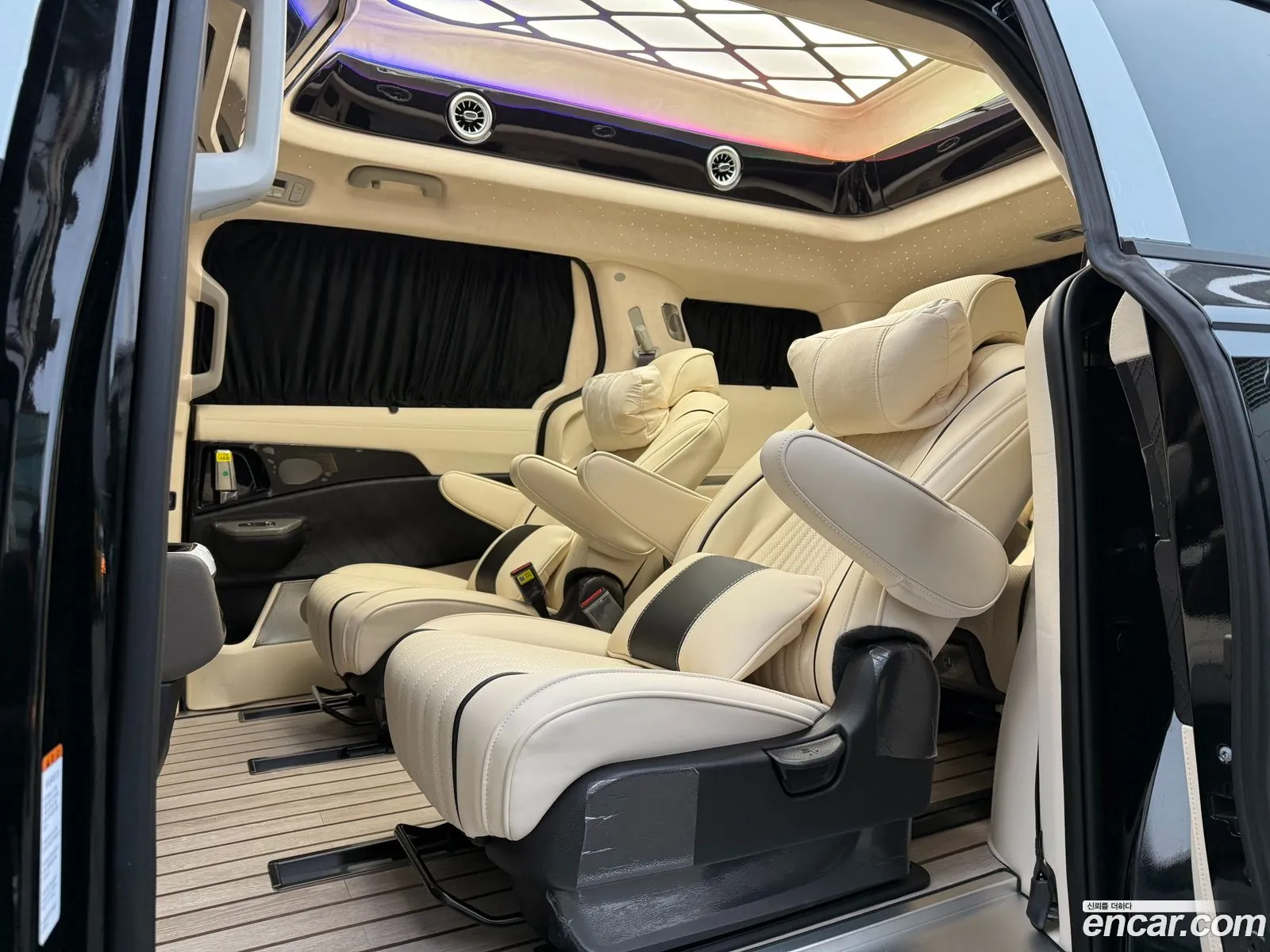 The New Carnival 4Th Generation Gasoline 9 -Seater High Rimmujin Special Company - фотография 12401023