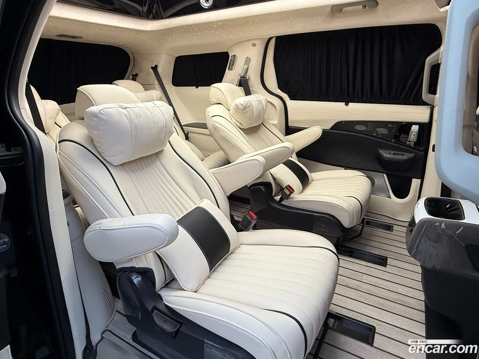 The New Carnival 4Th Generation Gasoline 9 -Seater High Rimmujin Special Company - фотография 12401022