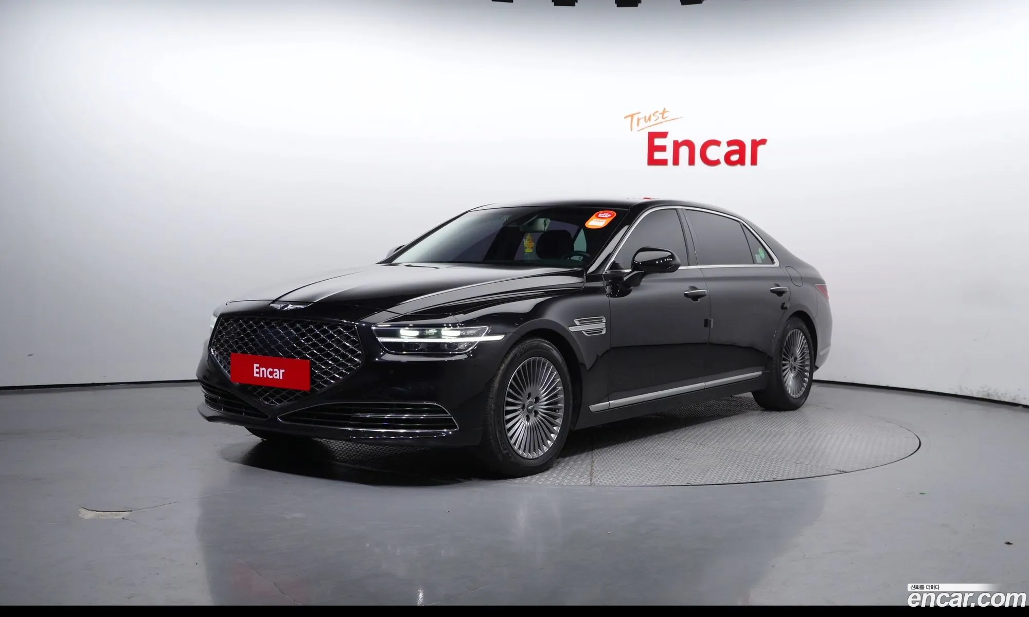 G90 38 Awd Luxury - фотография 11946106