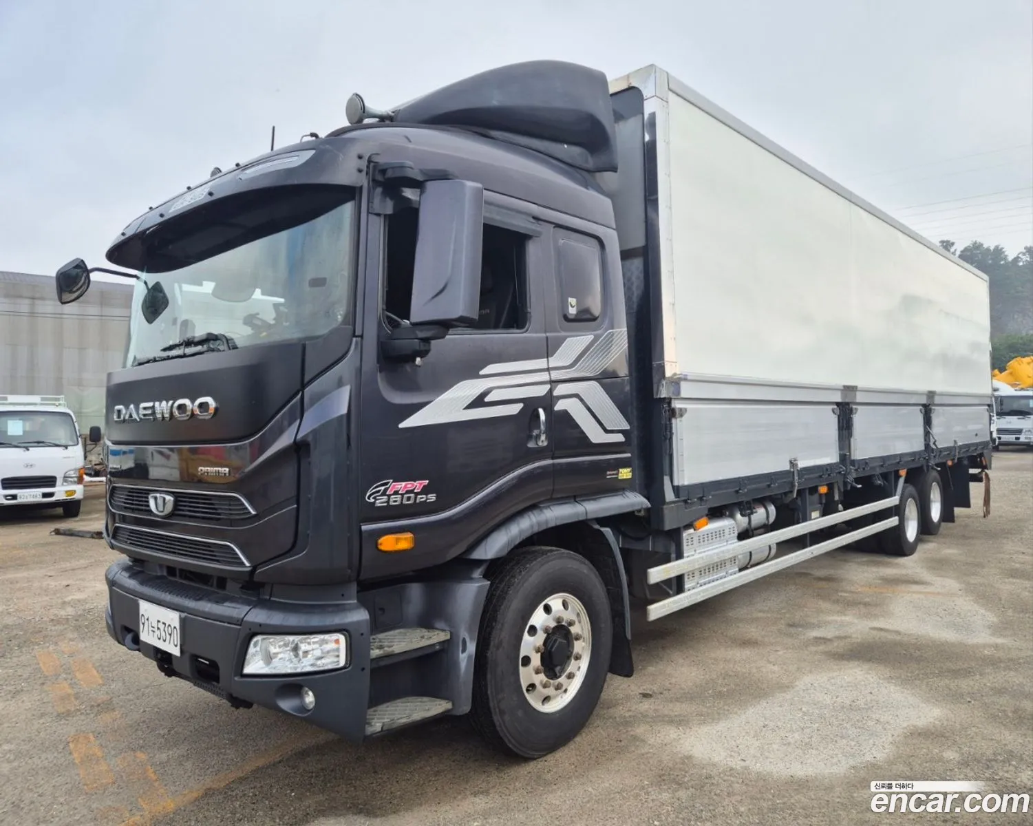 Prima Large Truck Refrigeration Wing 85 Ton 4X2 - фотография 3508929