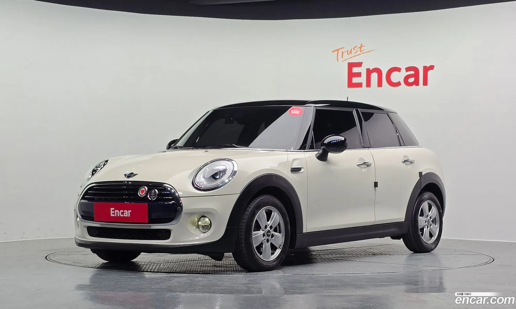 Cooper 5 Door Basic 3Rd Generation - фотография 3500951