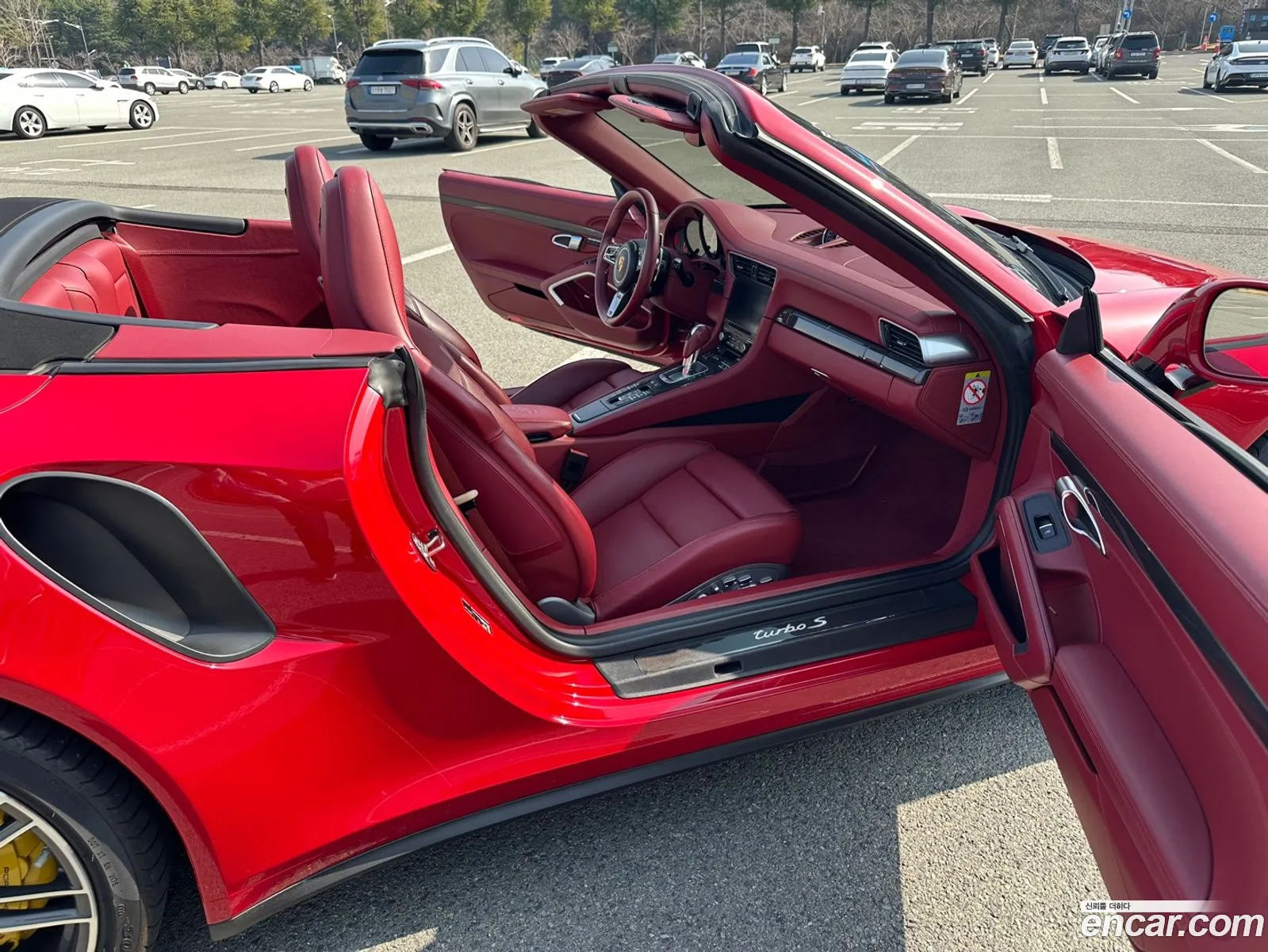 911 Turbo S Cabriolet 991 - фотография 3895074